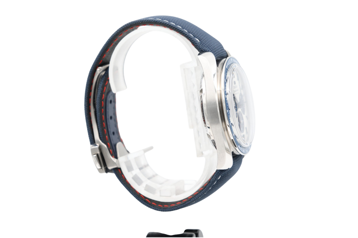 Omega - Speedmaster – Snoopy – 310.32.42.50.02.001 – 2023
