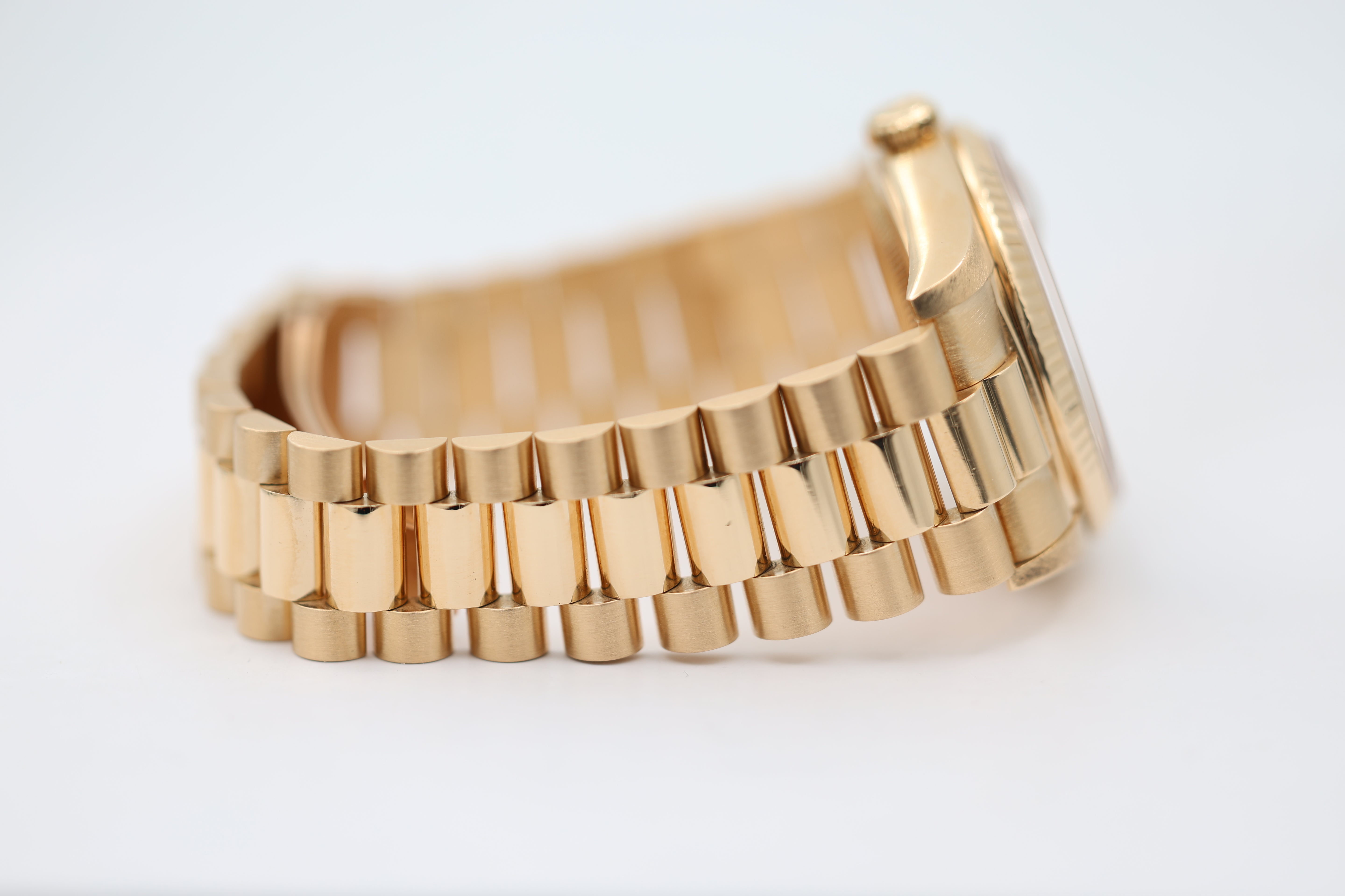 Rolex - Day-Date - Champagne Dial - 18238 - 1990