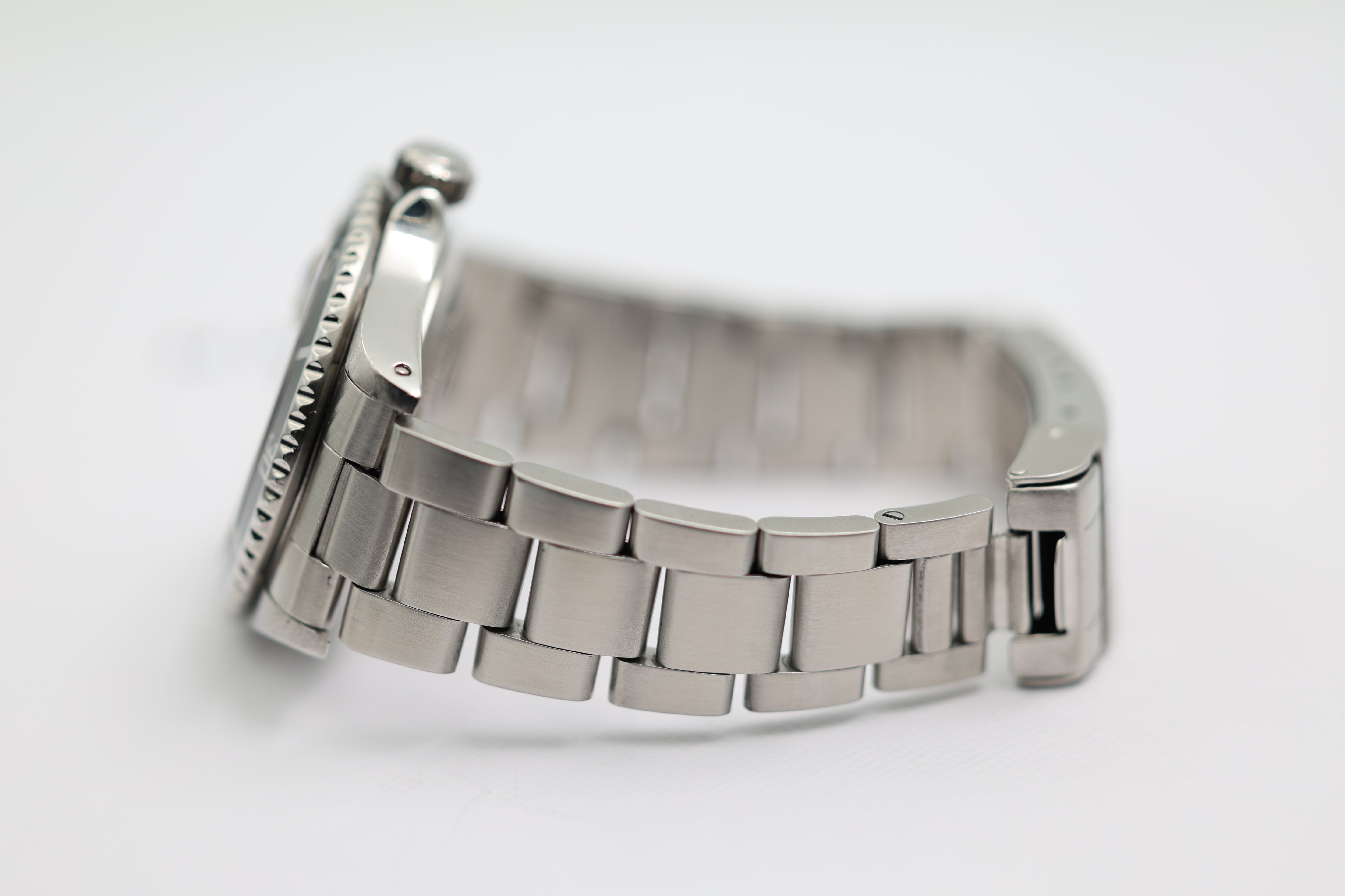 Rolex - Submariner Date - Black Dial - 16610 - 1999