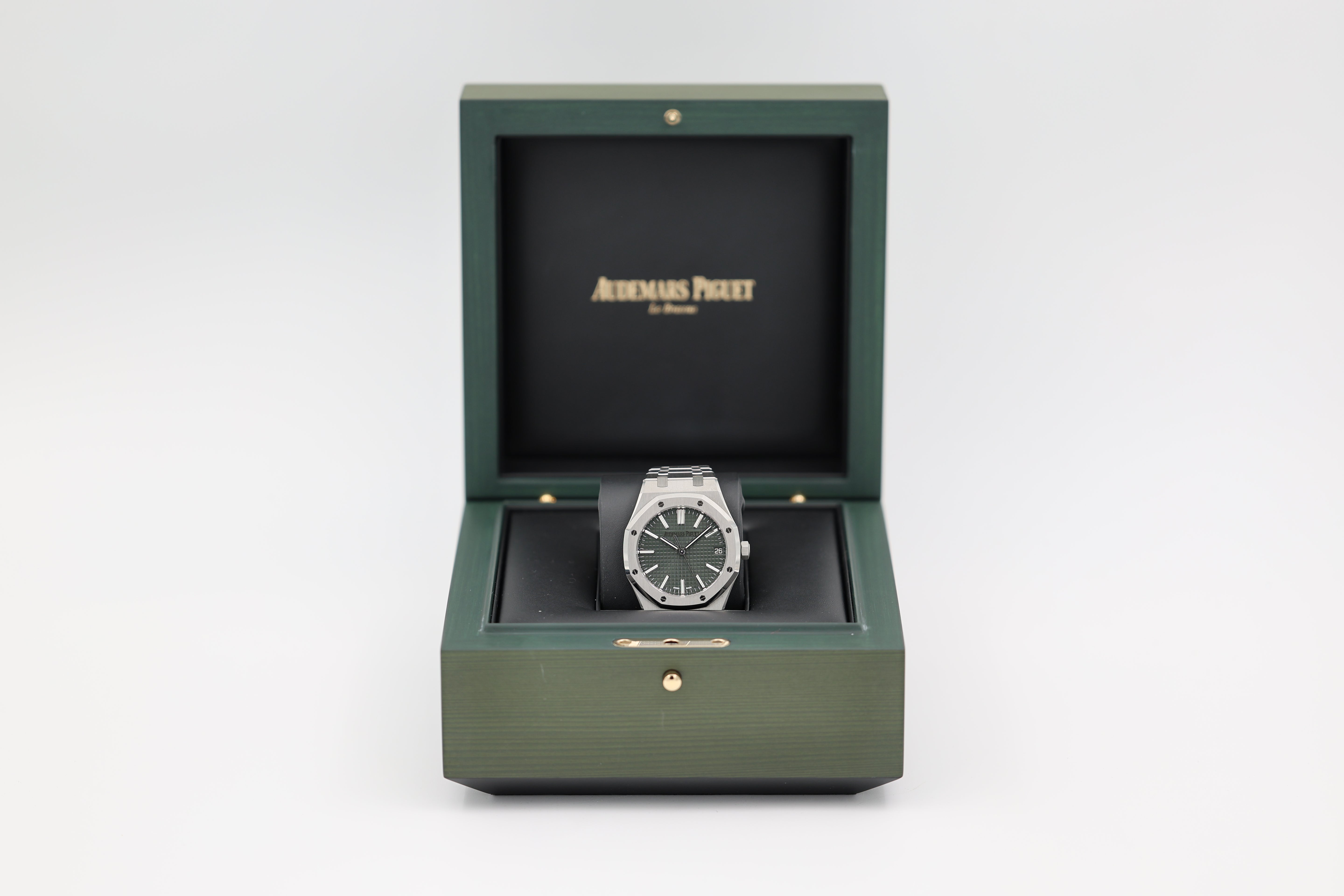 Audemars Piguet - Royal Oak - Green Dial - 15510ST - 2025