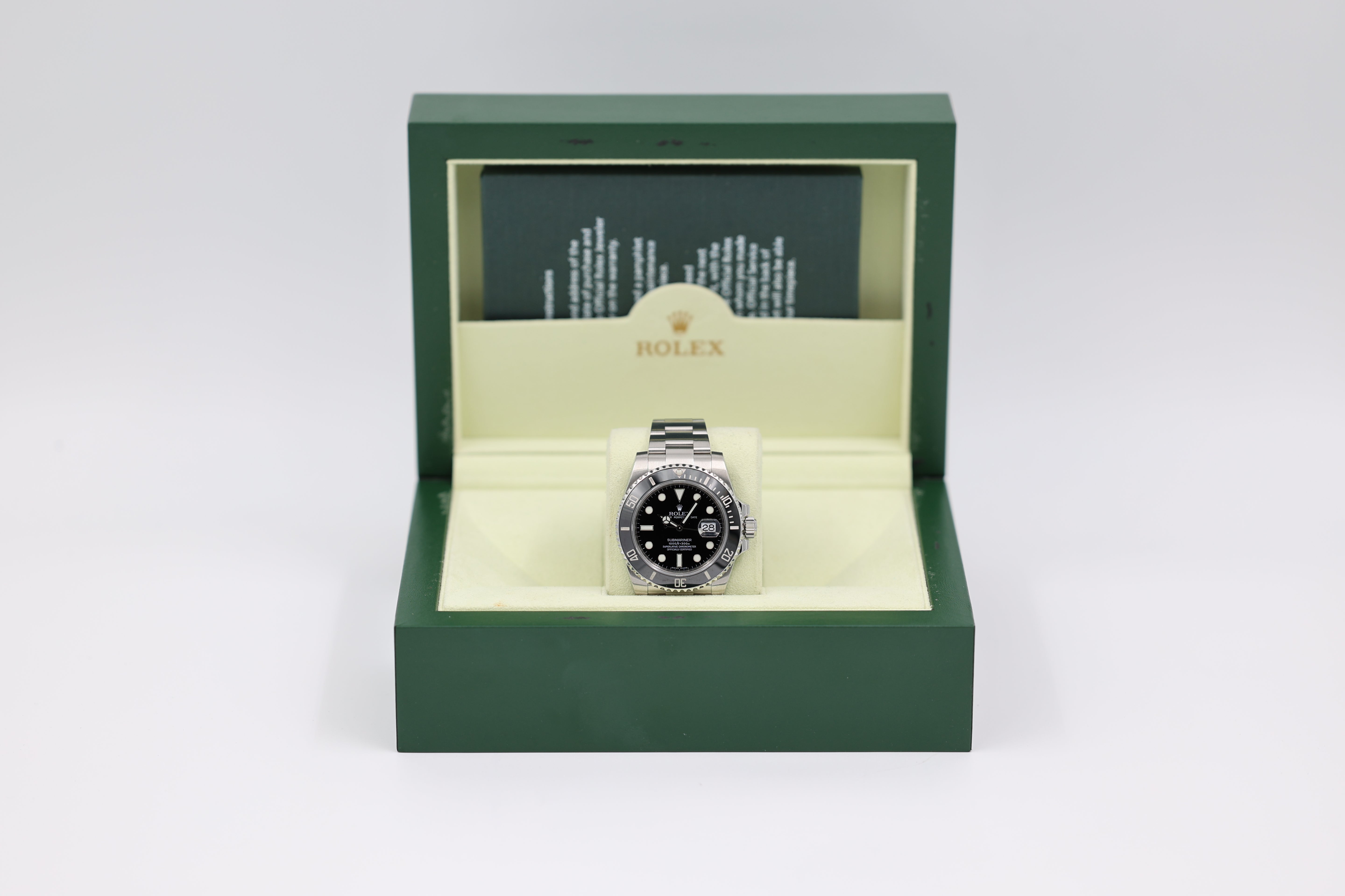 Rolex - Submariner Date - Black Dial - 116610 - 2010