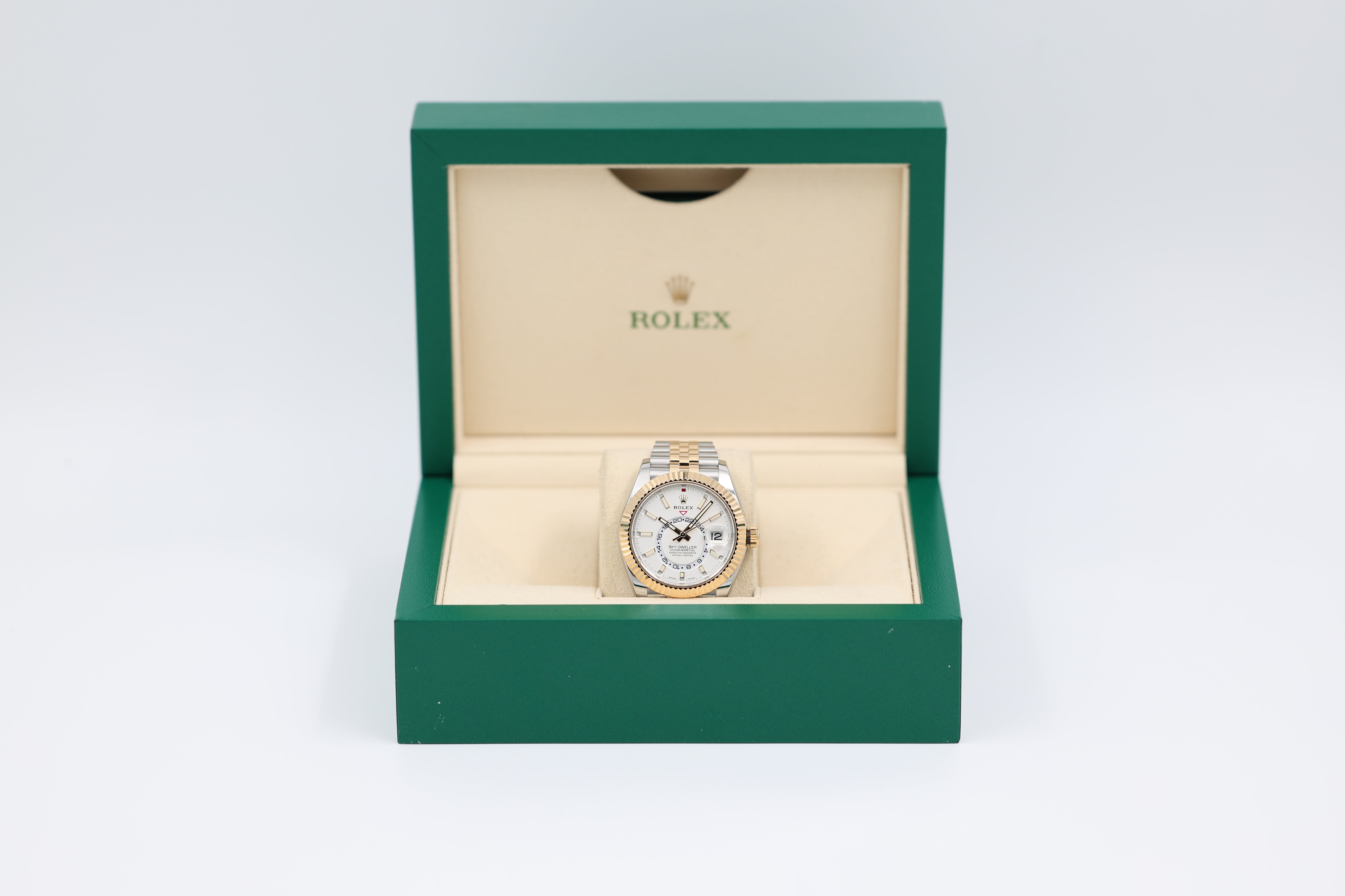 Rolex - Sky-Dweller - White Dial - 326933 - 2022