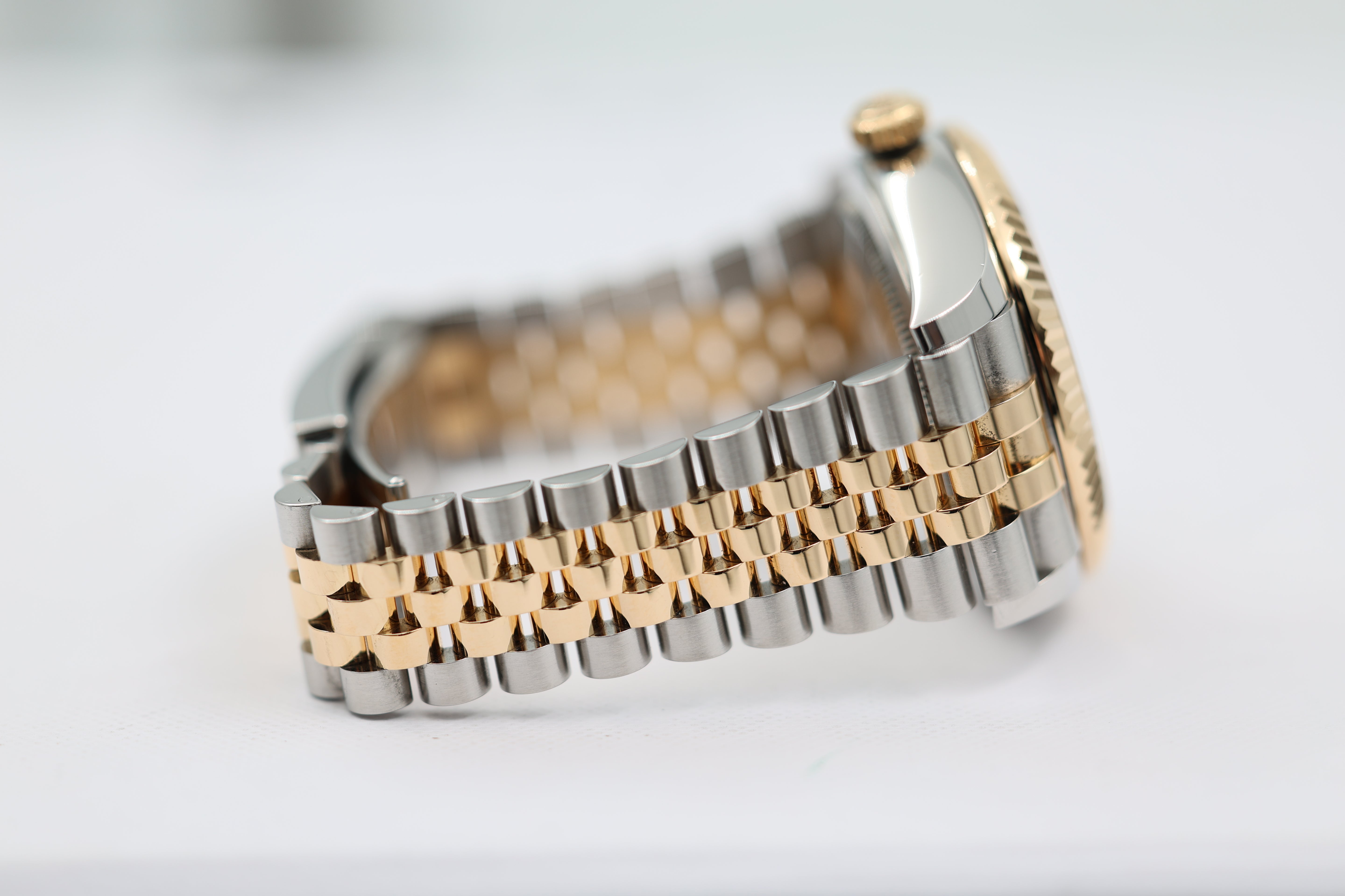 Rolex - Sky-Dweller - White Dial - 326933 - 2022