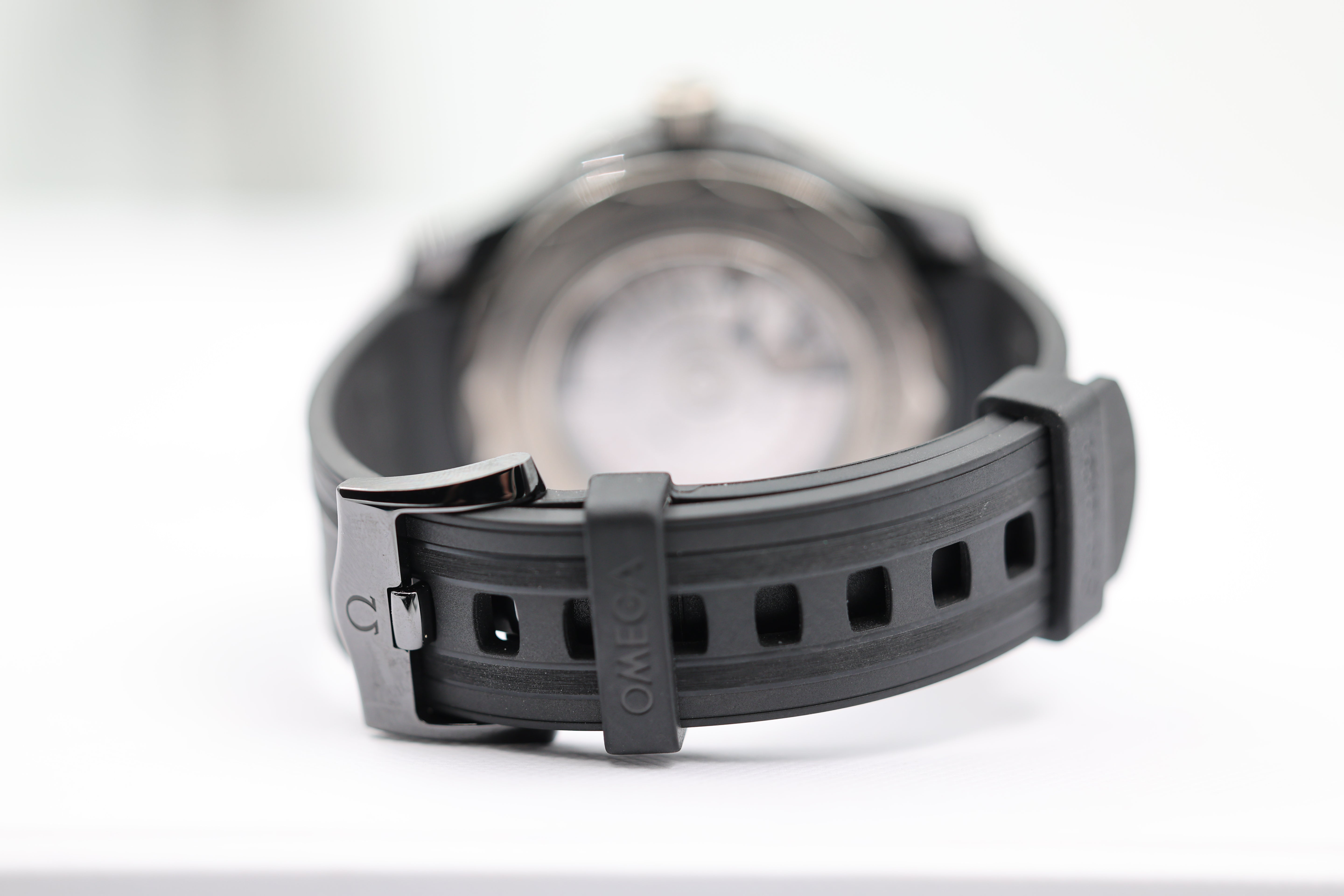Omega - Seamaster - Black Dial - 210.92.44.20.01.001 - 2019