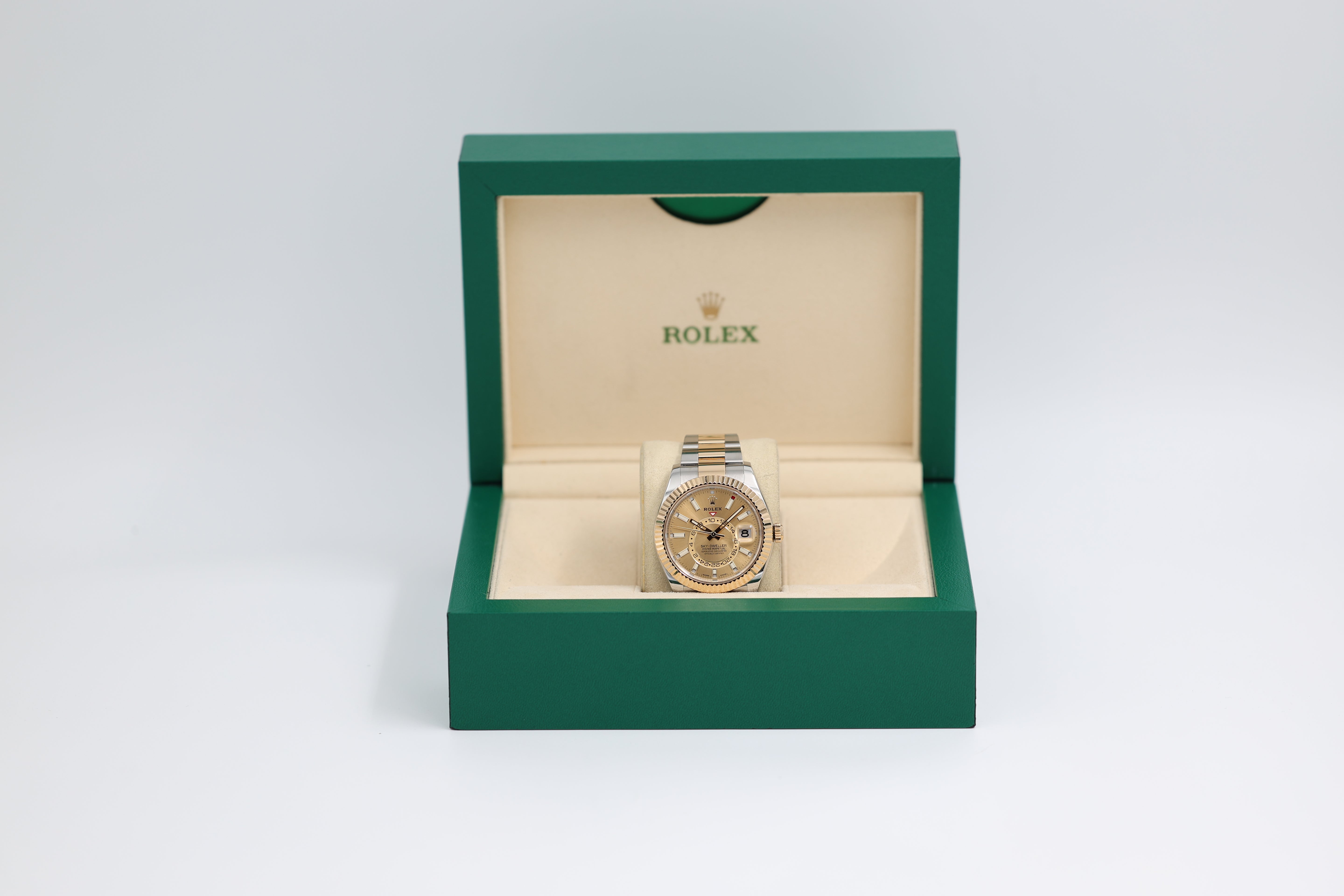 Rolex - Sky-Dweller - Champagne Dial - 326933 - 2020