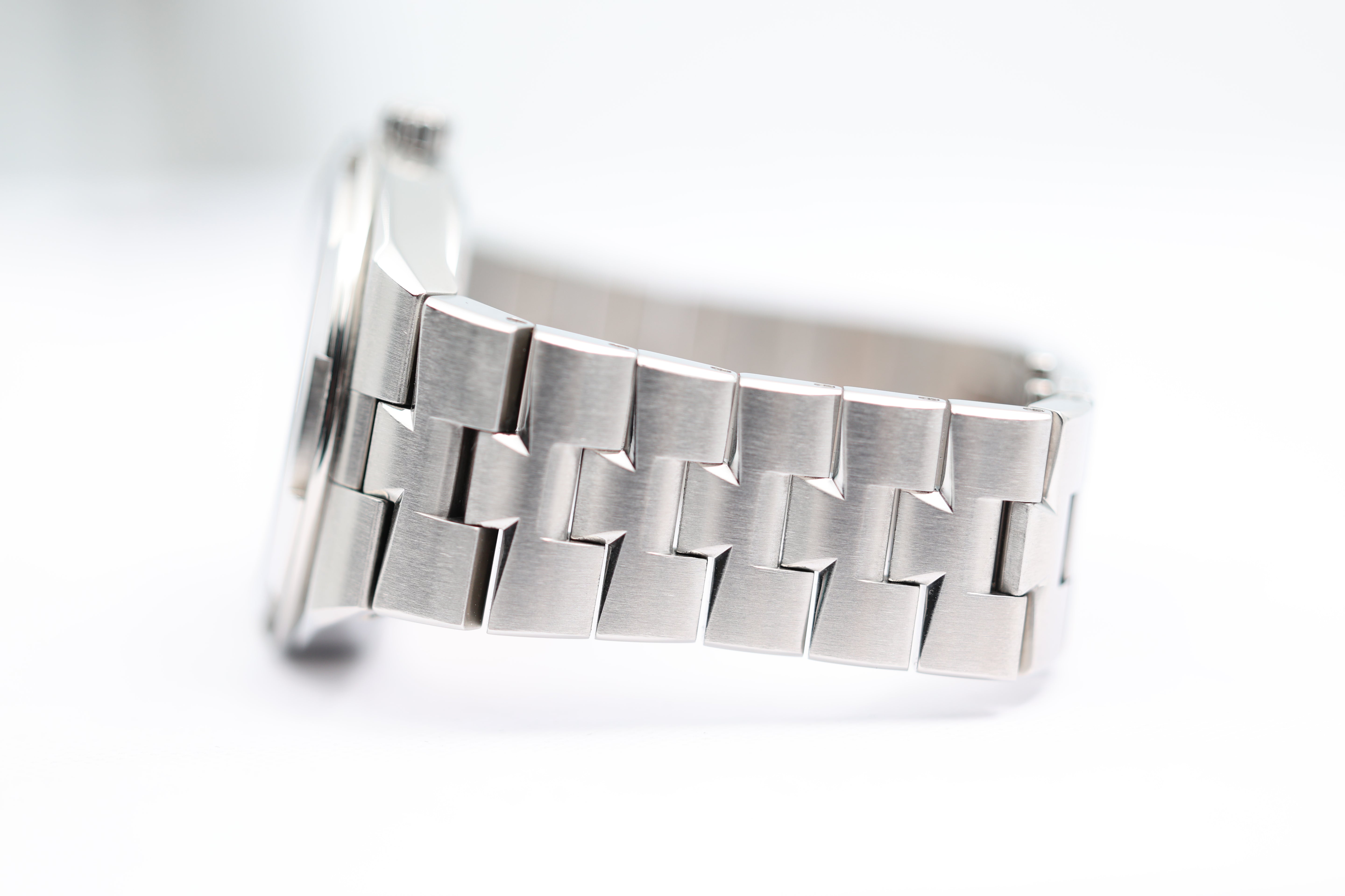 Vacheron Constantin - Overseas - Black Dial - 4500V - 2020