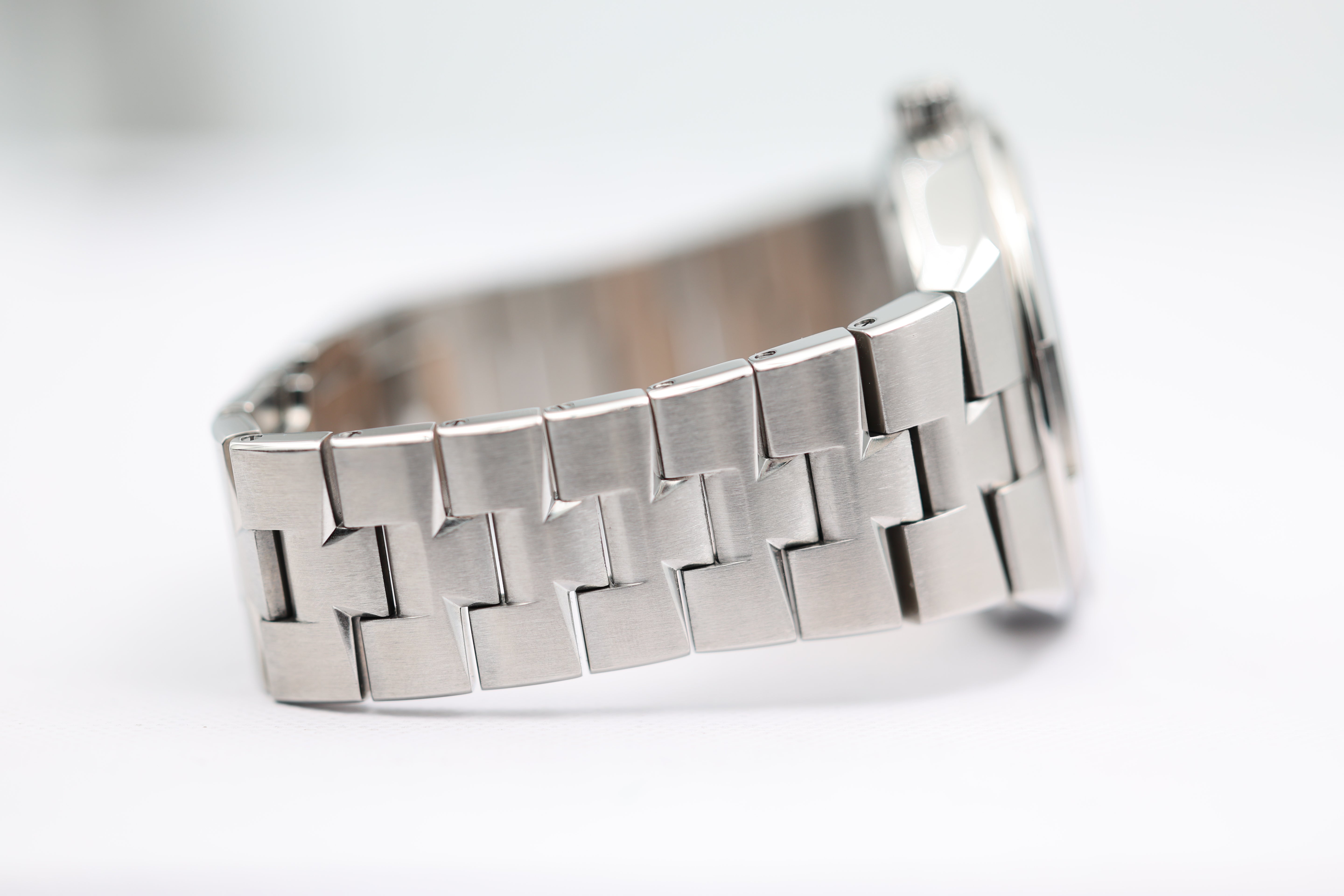 Vacheron Constantin - Overseas - Black Dial - 4500V - 2020