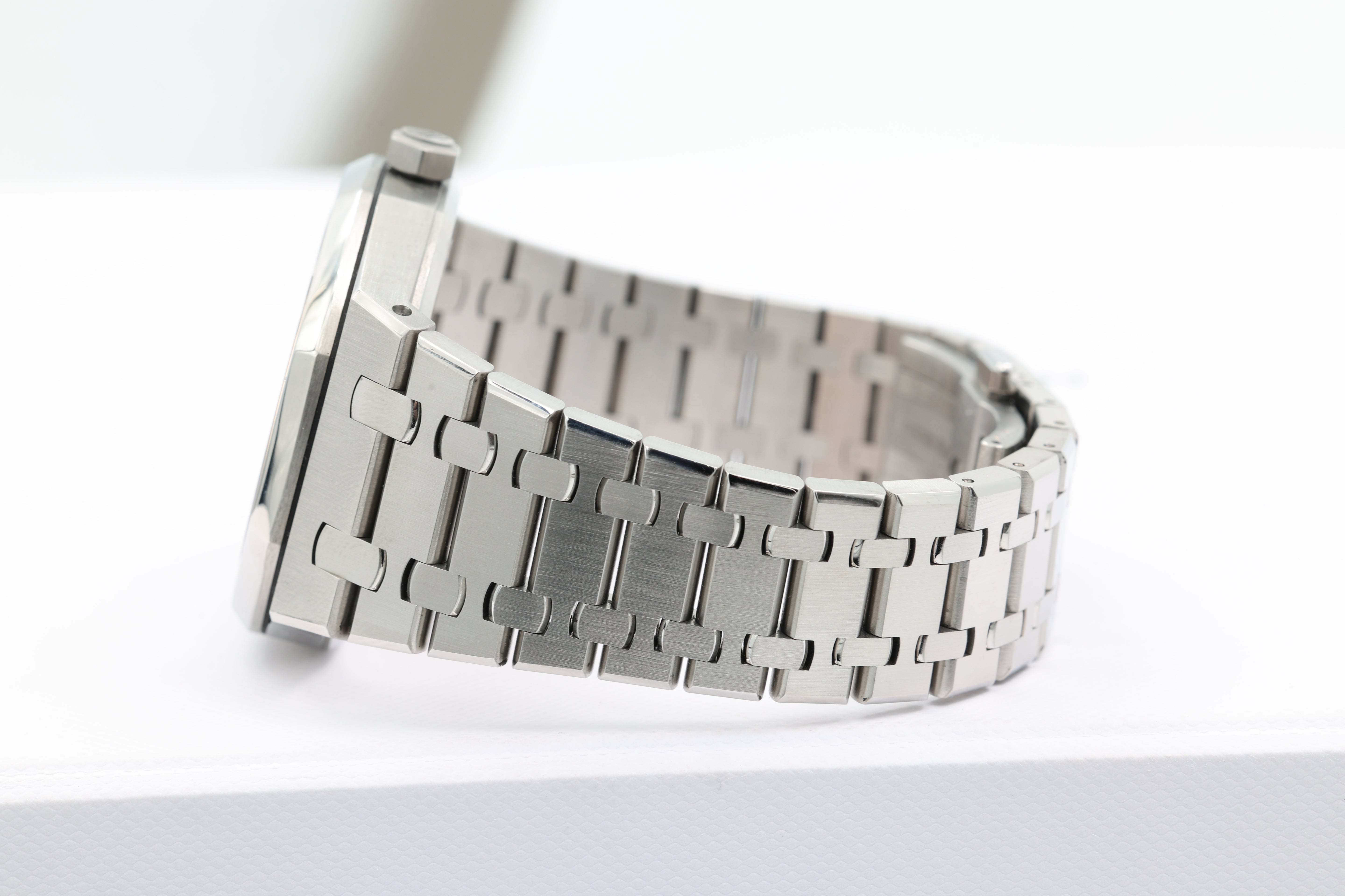 Audemars Piguet - Royal Oak - Grey Dial - 15500ST - 2020