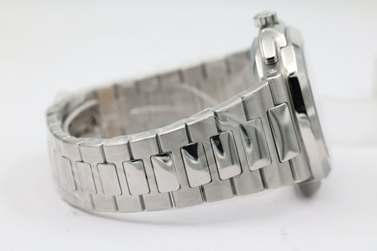 Patek Philippe - Nautilus – Grey – 5990/1A-001 – 2017