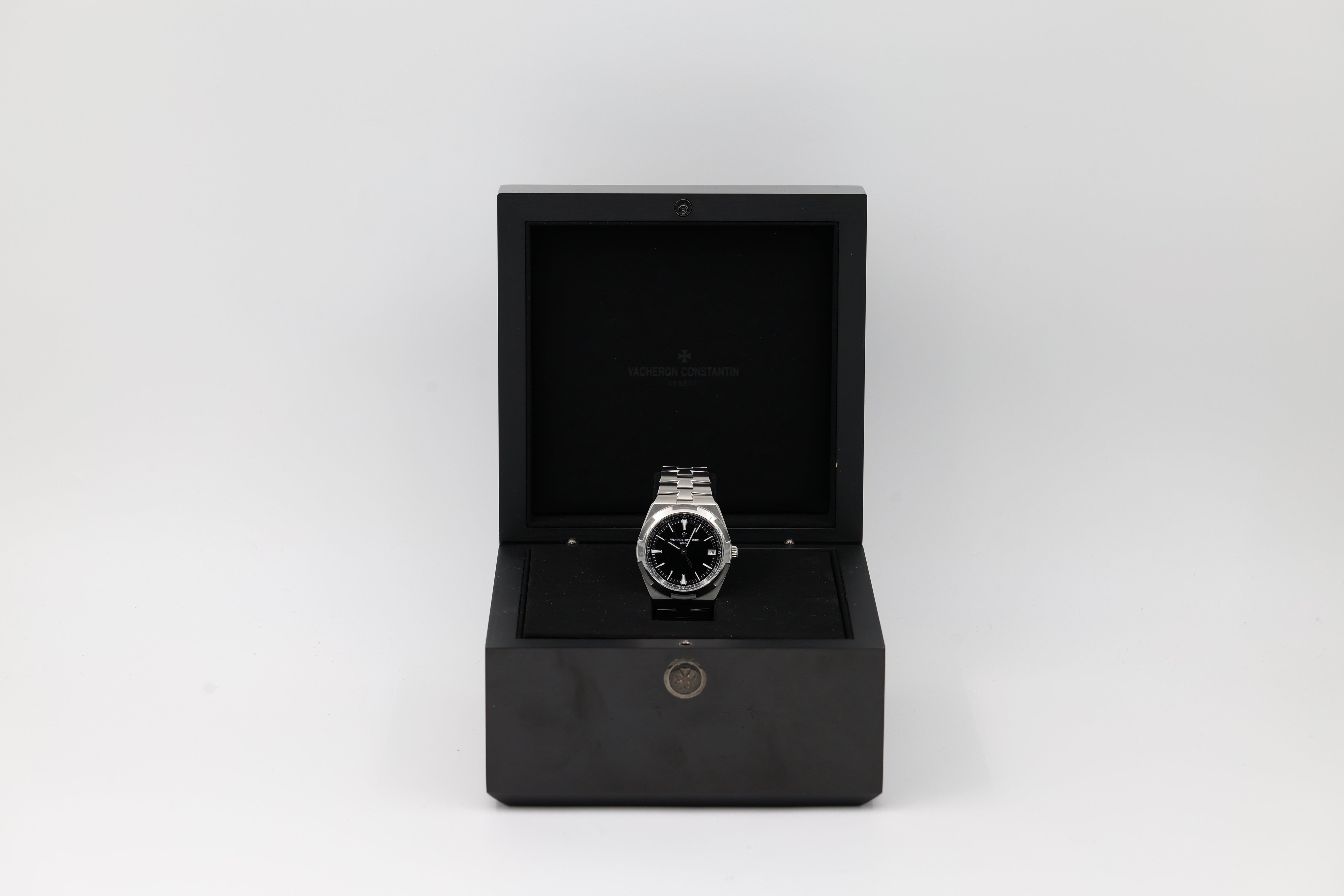 Vacheron Constantin - Overseas - Black Dial - 4500V/110A-B483 - 2020