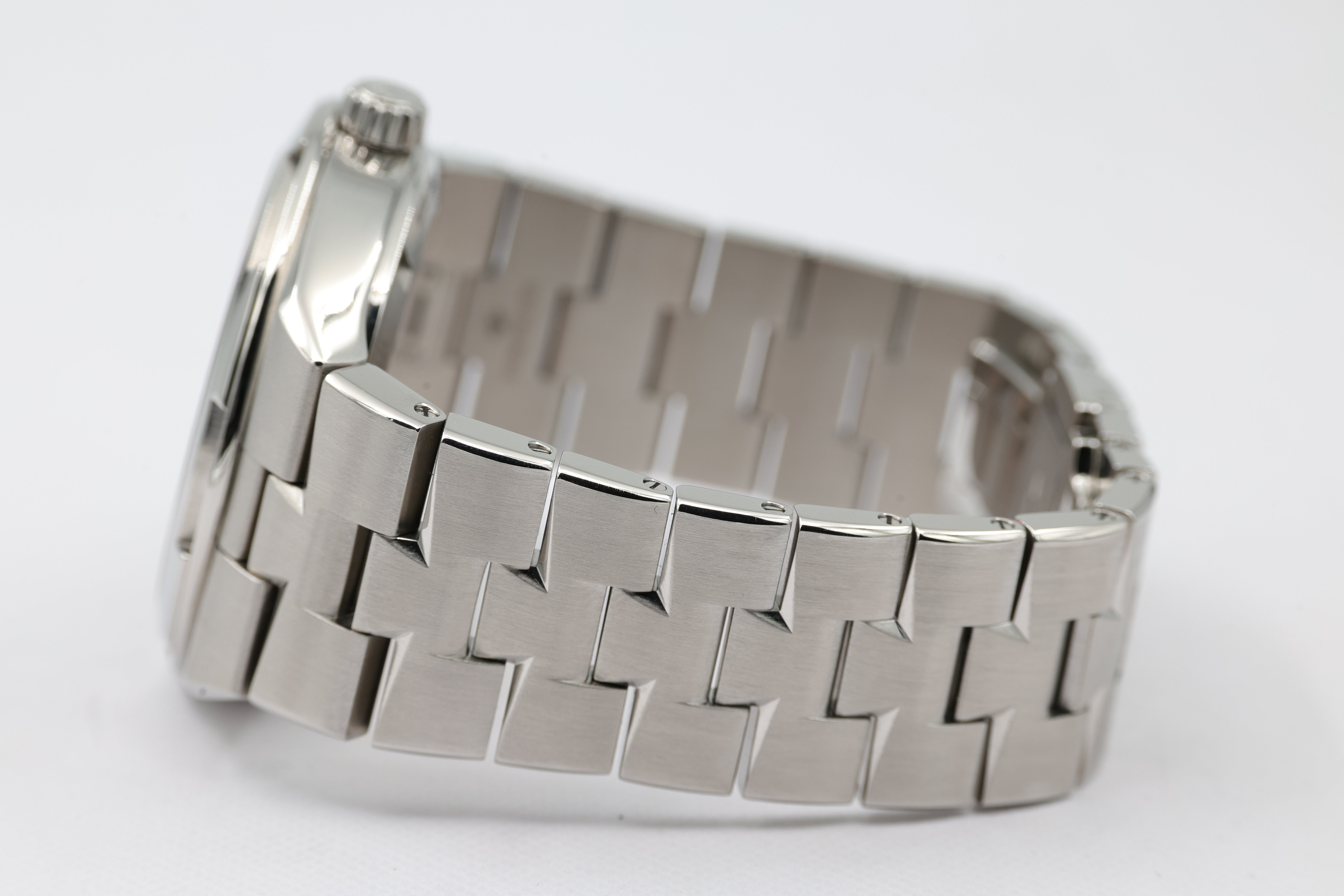 Vacheron Constantin - Overseas - Black Dial - 4500V/110A-B483 - 2020