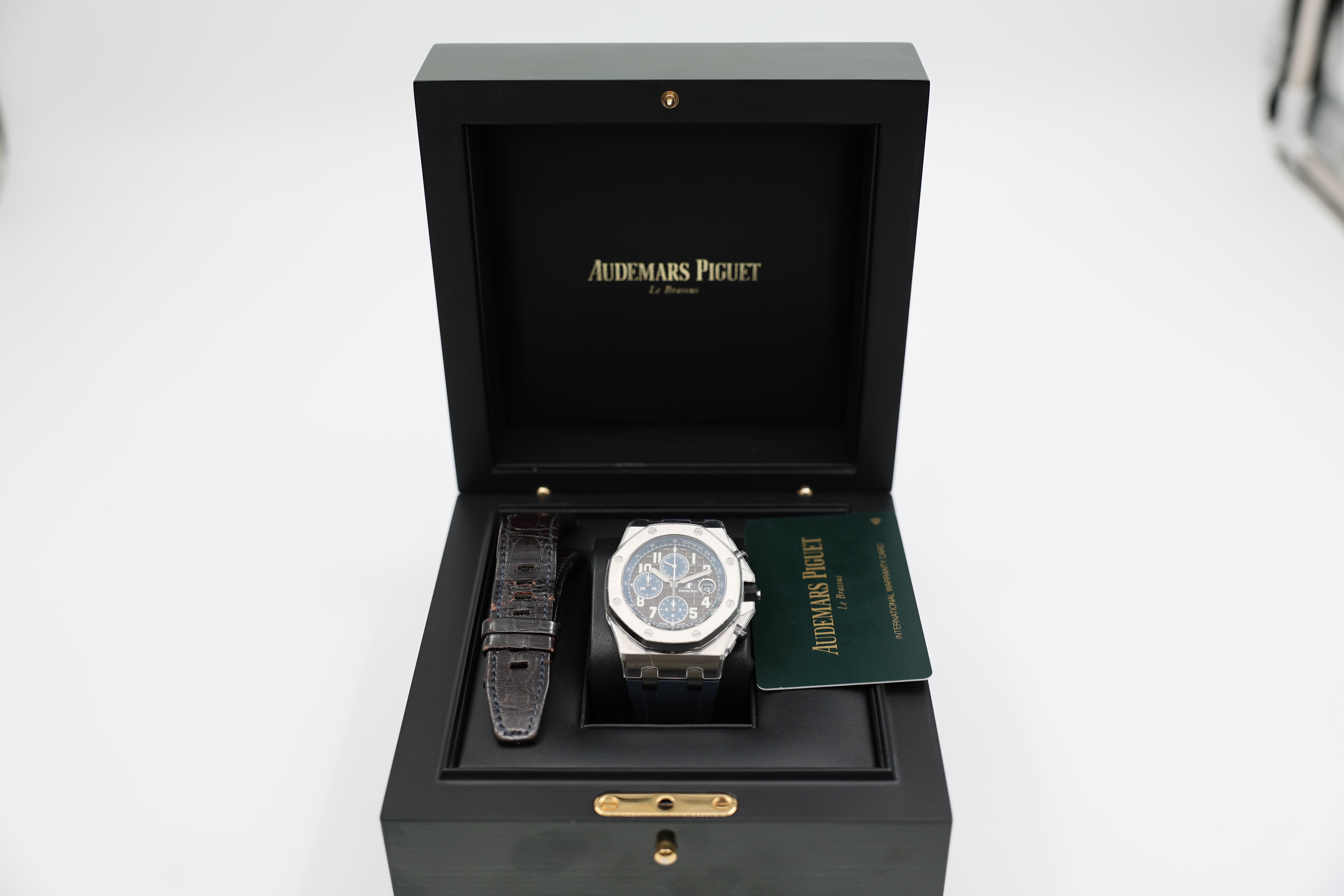 Audemars Piguet - Offshore Havana - 26470ST.OO.A820CR.01