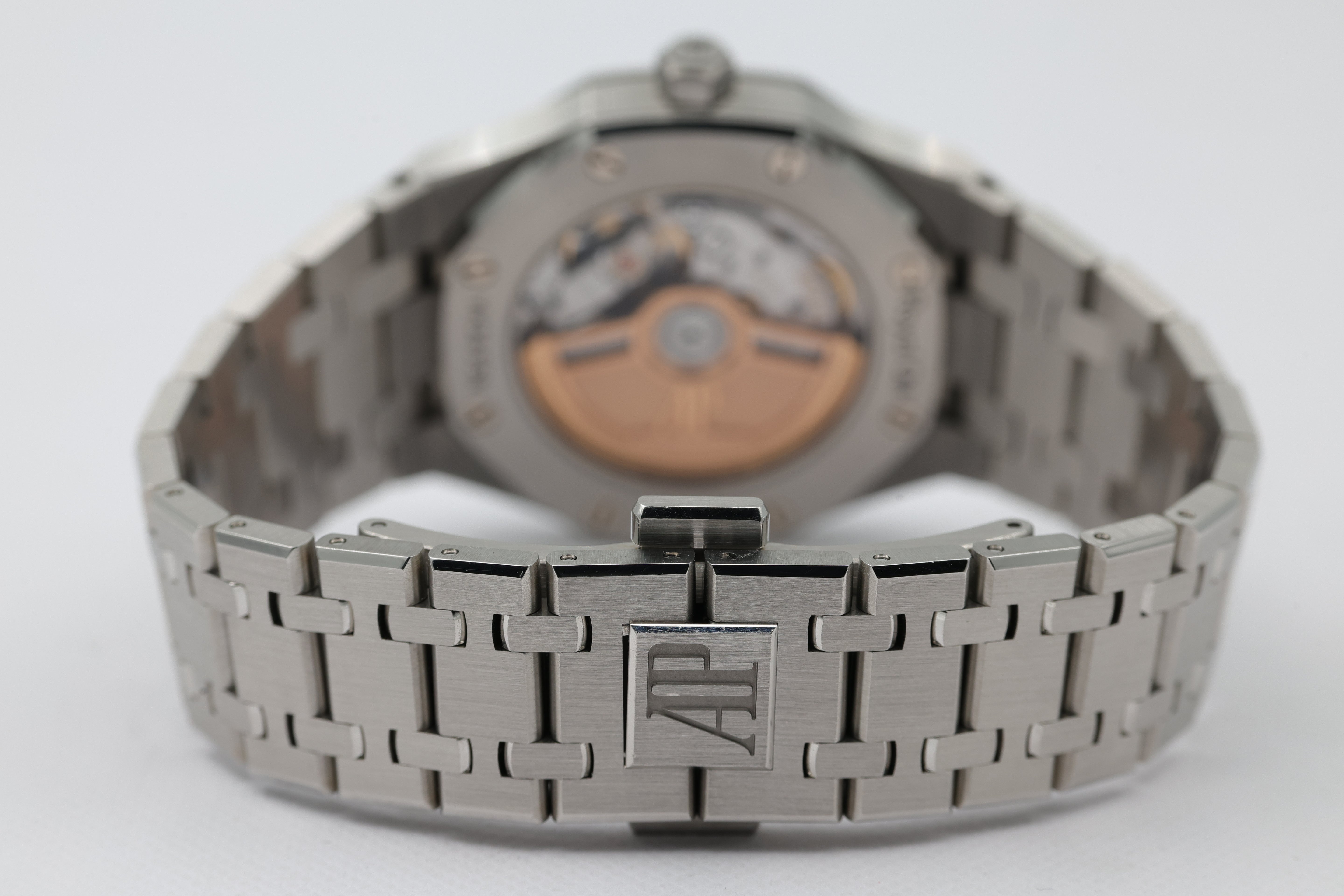 Audemars Piguet - Royal Oak - White Dial - 77450ST - 2023