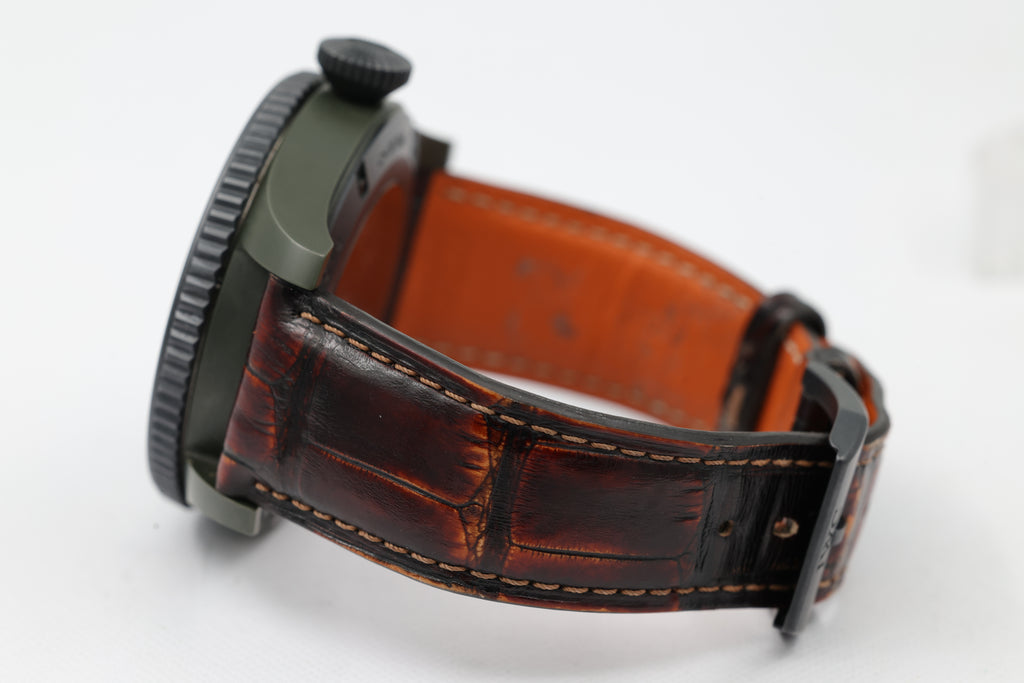 IWC - Pilot Timezoner – Green – IW395601 – 2025
