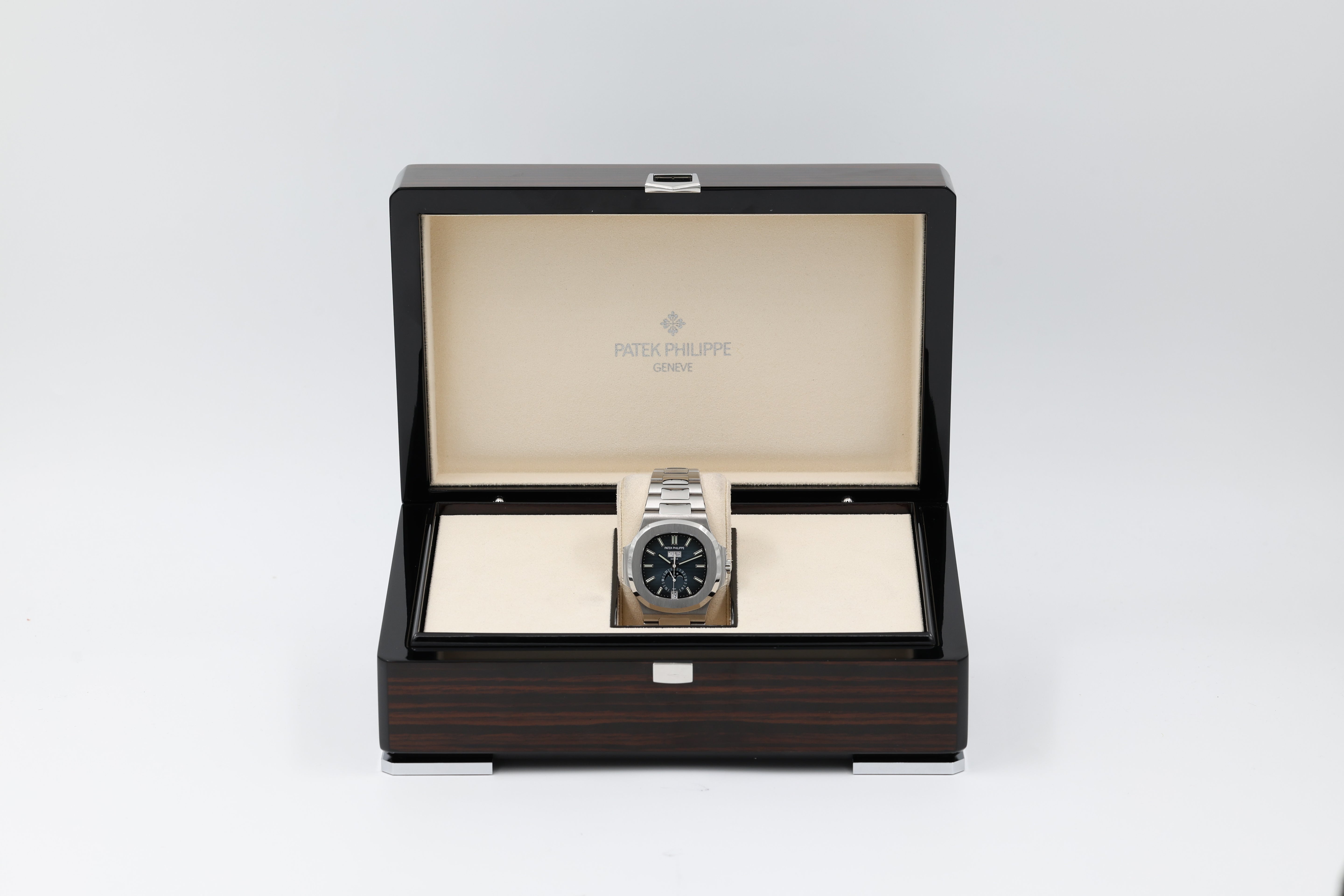 Patek Philippe - Nautilus - Blue Dial - 5726/1A - 2020