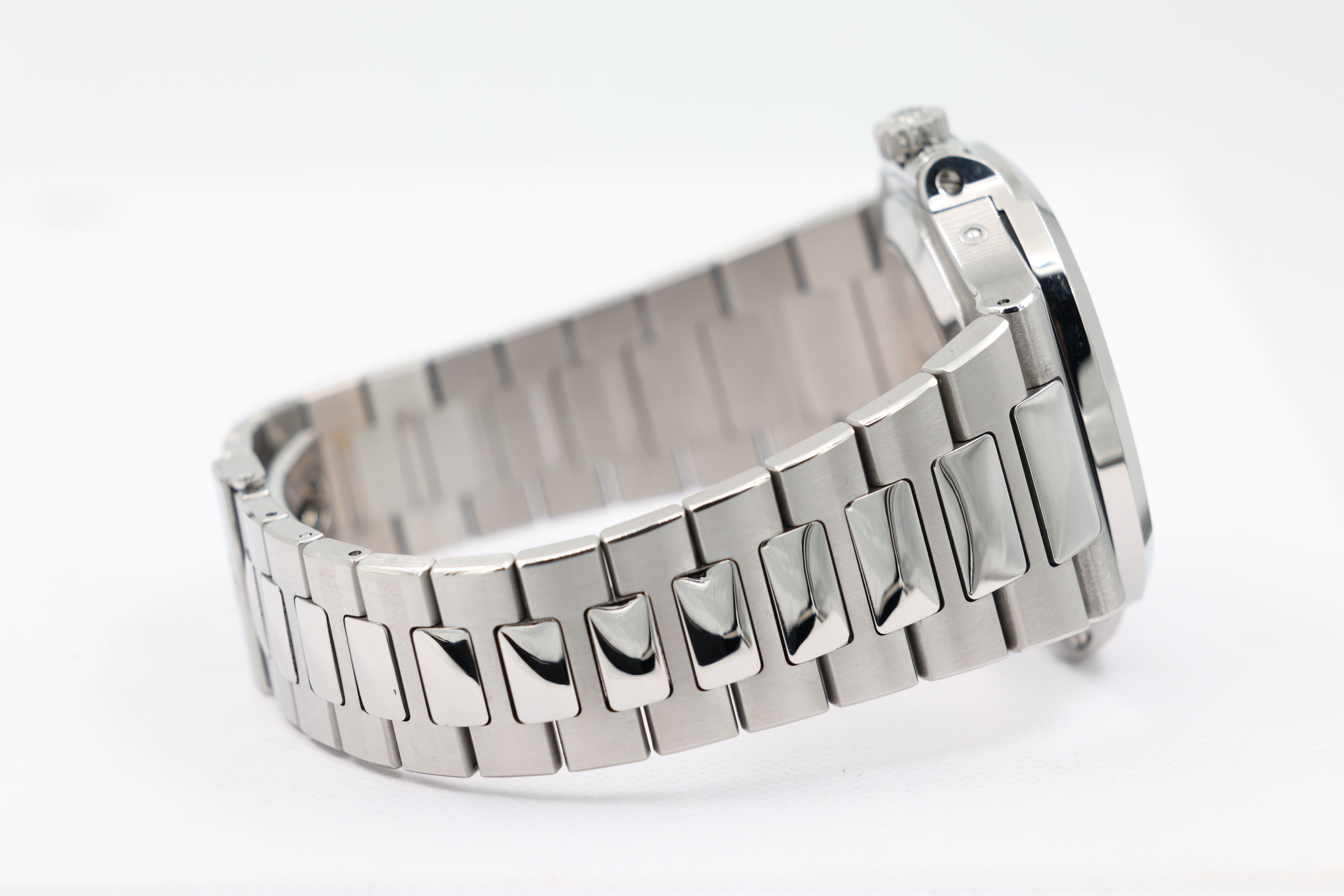 Patek Philippe - Nautilus - Blue Dial - 5726/1A - 2020