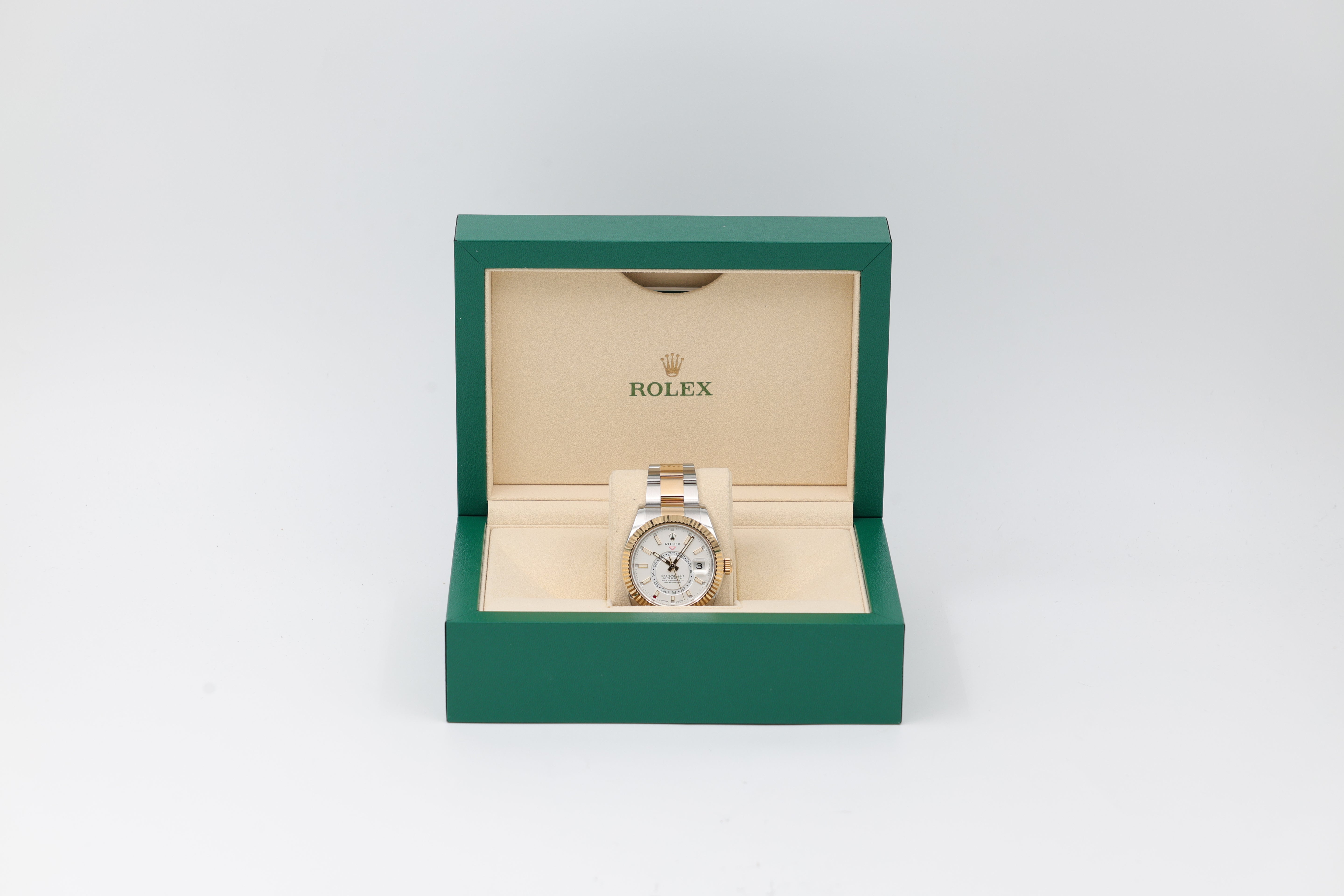 Rolex – Sky-Dweller – White – 326933 – 2022