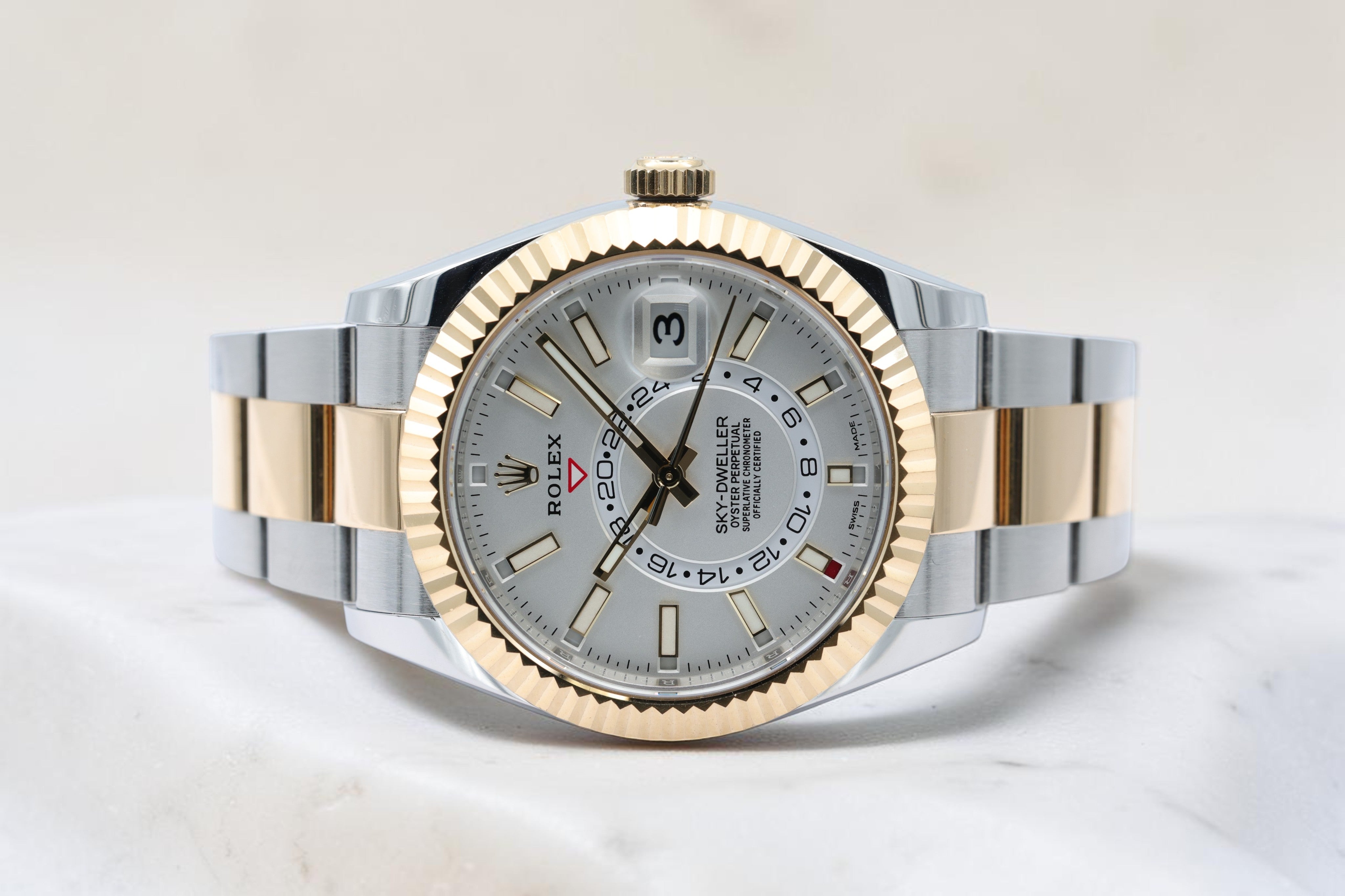 Rolex – Sky-Dweller – White – 326933 – 2022