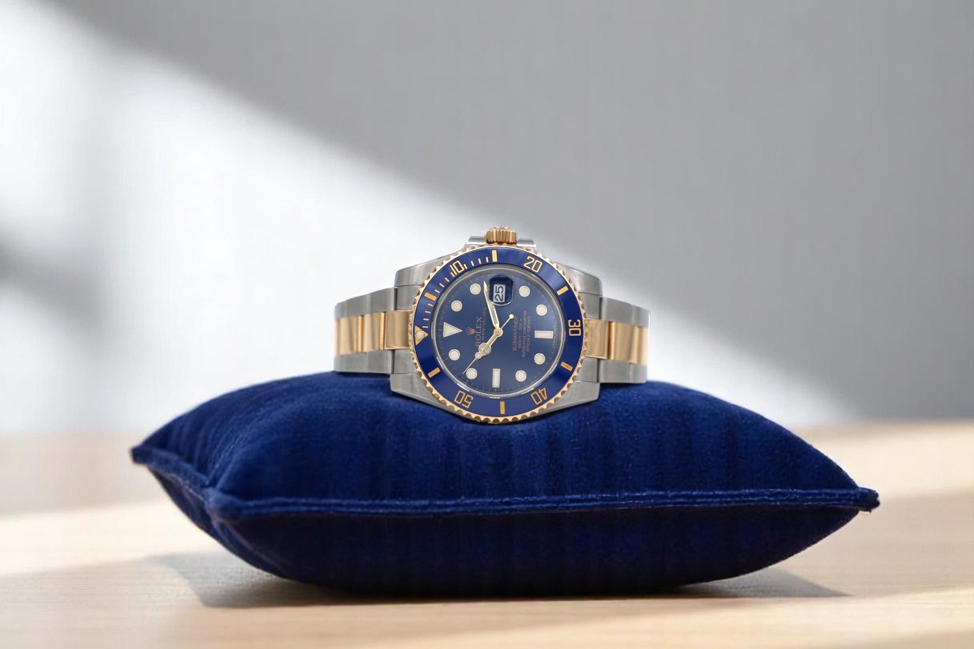 Rolex - Submariner - Bluesy - 116618LB - 2015