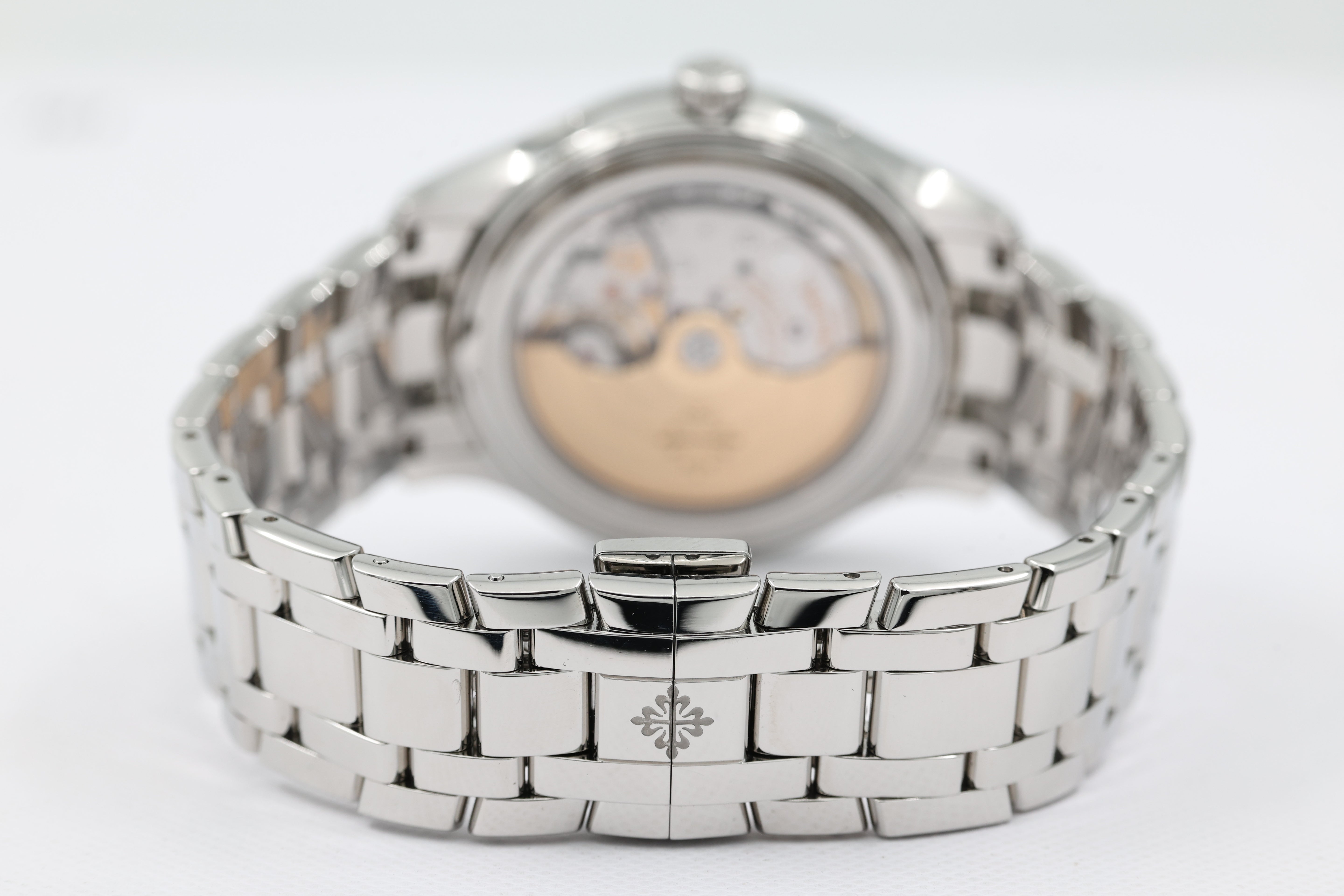 Patek Philippe - Annual Calendar - Blue Linen Dial - 4947/1A-001 - 2025