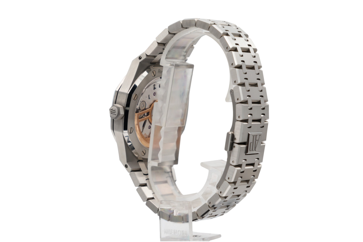 Audemars Piguet - Royal Oak – Black – 15500ST – 2021
