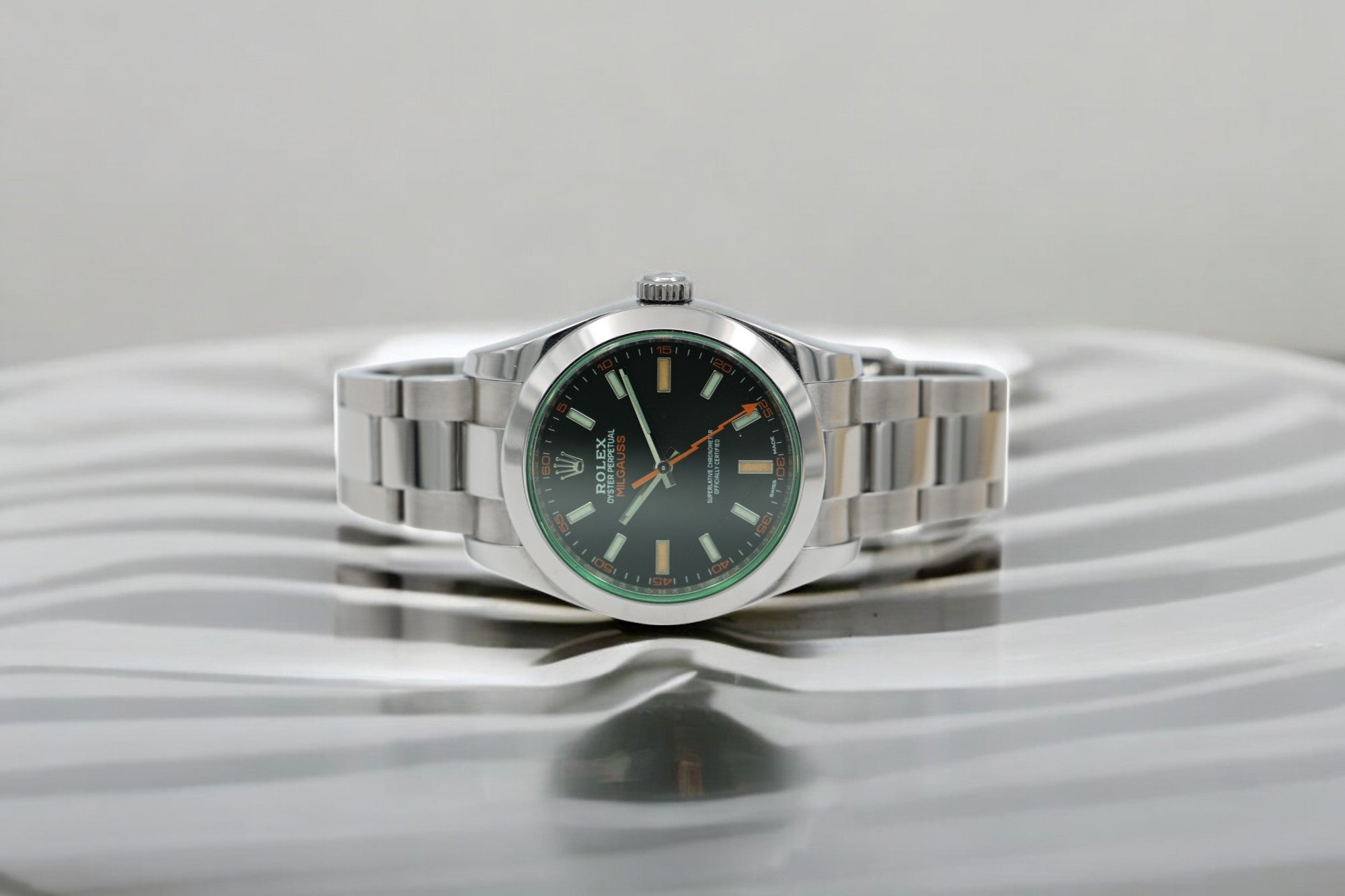 Rolex - Milgauss - 116400GV - Dial Black - 2022