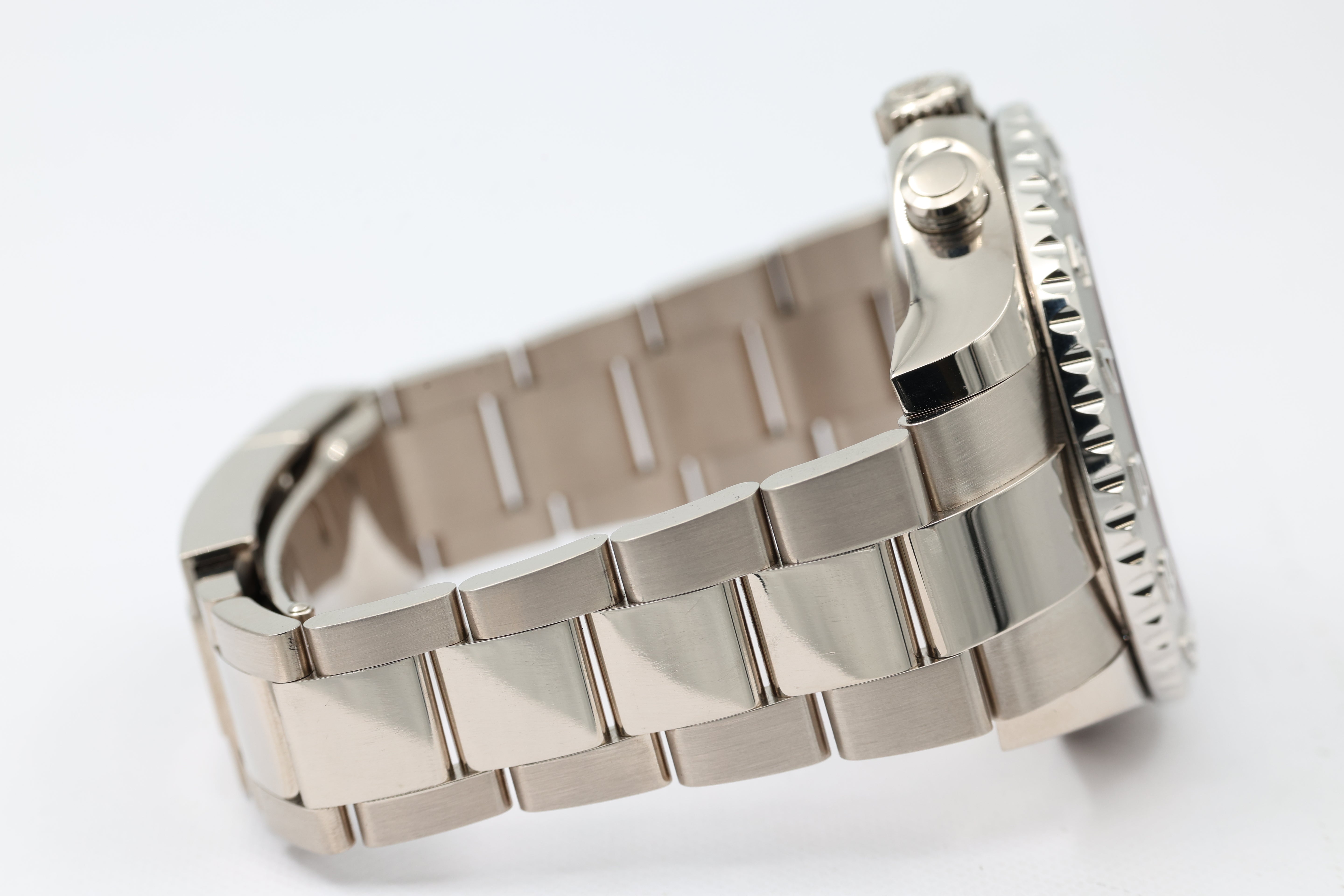 Rolex - Yacht-Master II - White Dial - 116689 - 2021