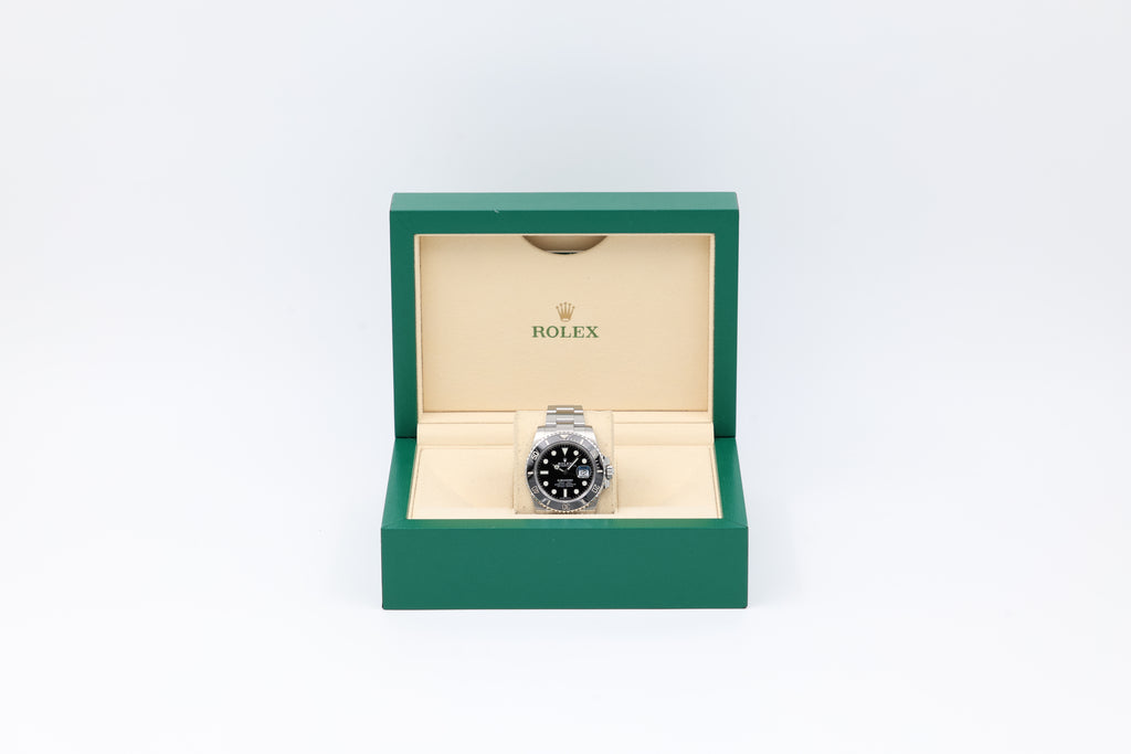 Rolex - Submariner Date – Black – 116610LN – 2020