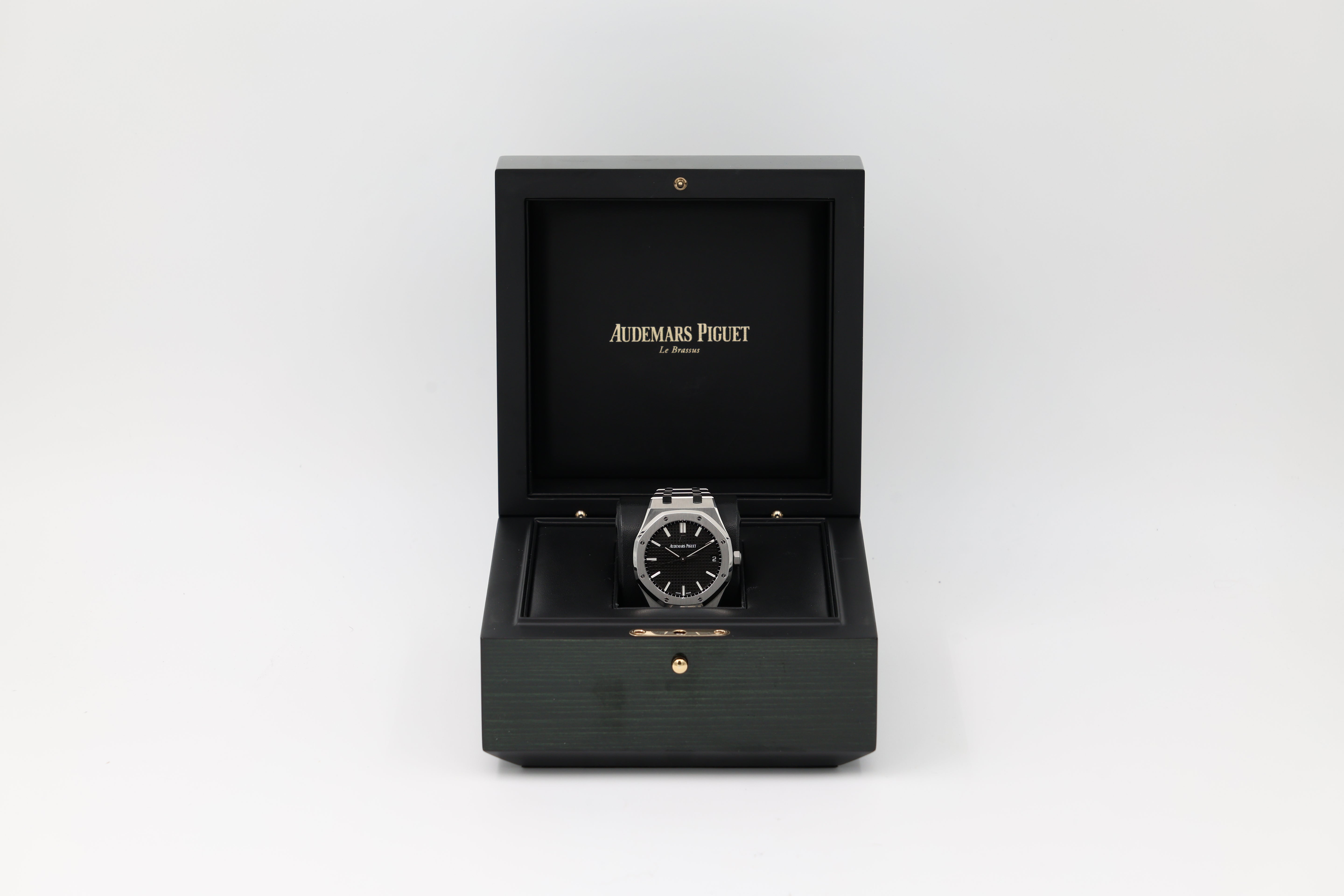 Audemars Piguet – Royal Oak – Black – 15500ST – 2021