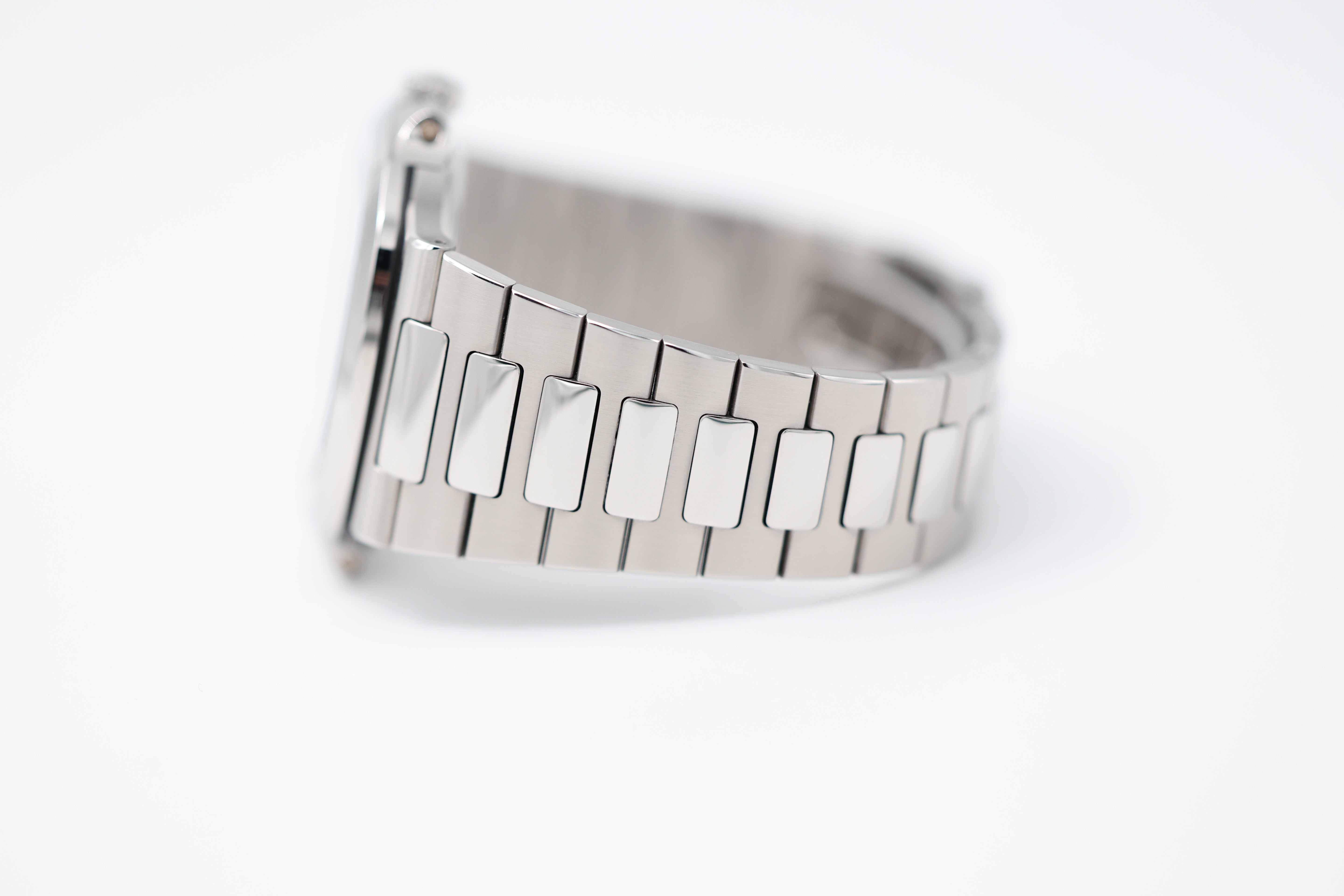 Patek Philippe - Nautilus - Blue Dial - 5711/1A