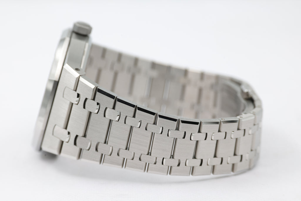Audemars Piguet - Royal Oak – Green – 15510ST.OO.1320ST.09 – 2025