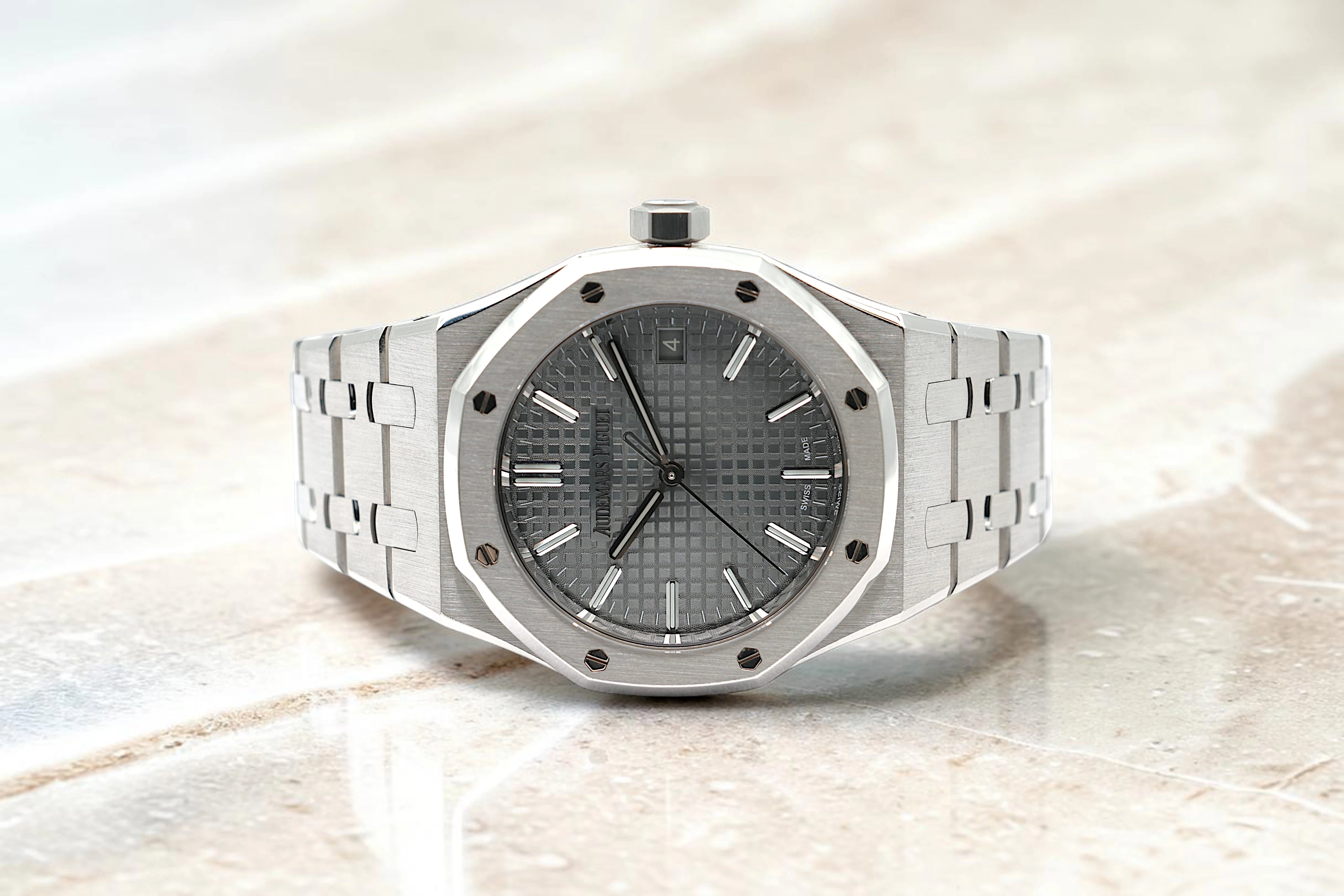 Audemars Piguet Royal Oak – Grey – 15550st – 2023