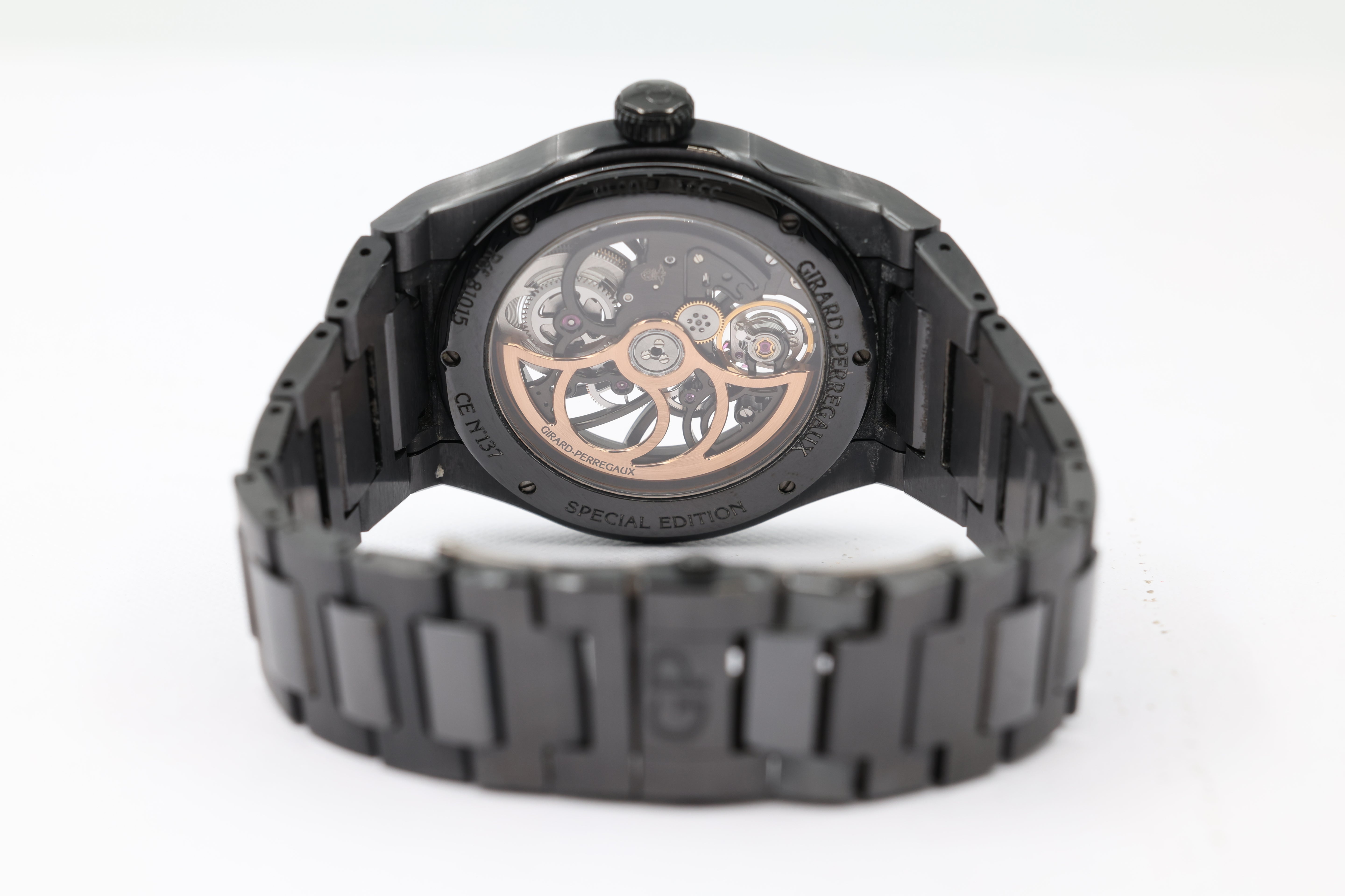 Girard-Perregaux - Laureato Skeleton "Earth to Sky" - 81015-32-432-32A