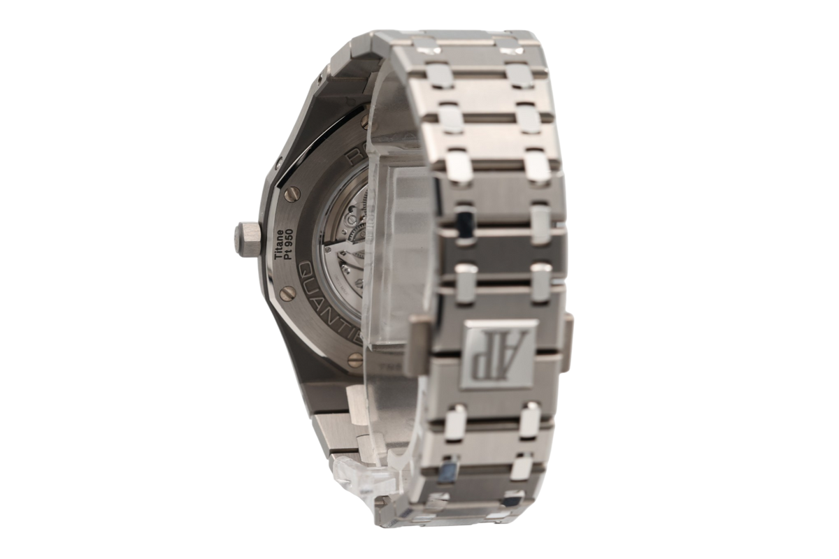 Audemars Piguet - Royal Oak Perpetual Calendar Ultra-Thin – Blue – 26586IP.OO.1240IP.01 – 2021