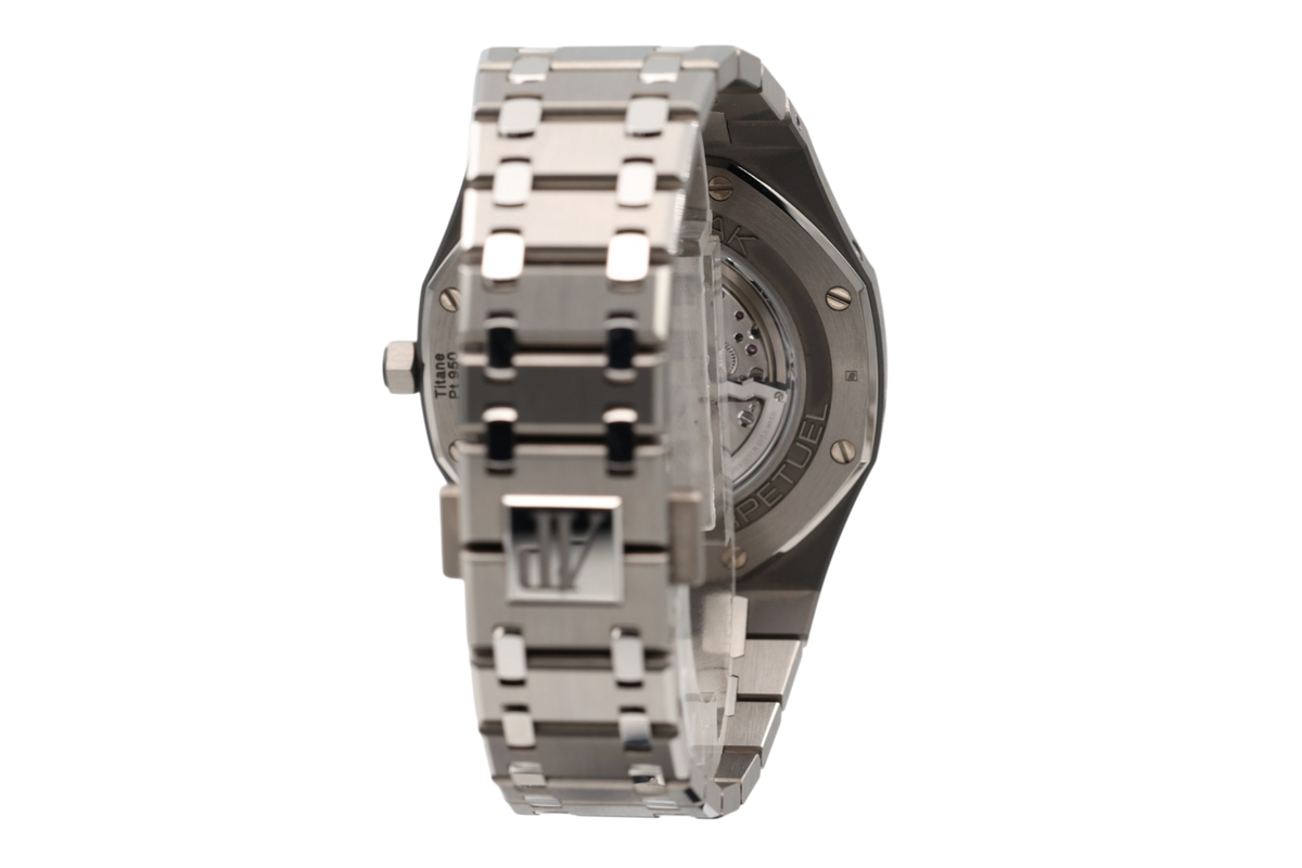 Audemars Piguet - Royal Oak Perpetual Calendar Ultra-Thin – Blue – 26586IP.OO.1240IP.01 – 2021
