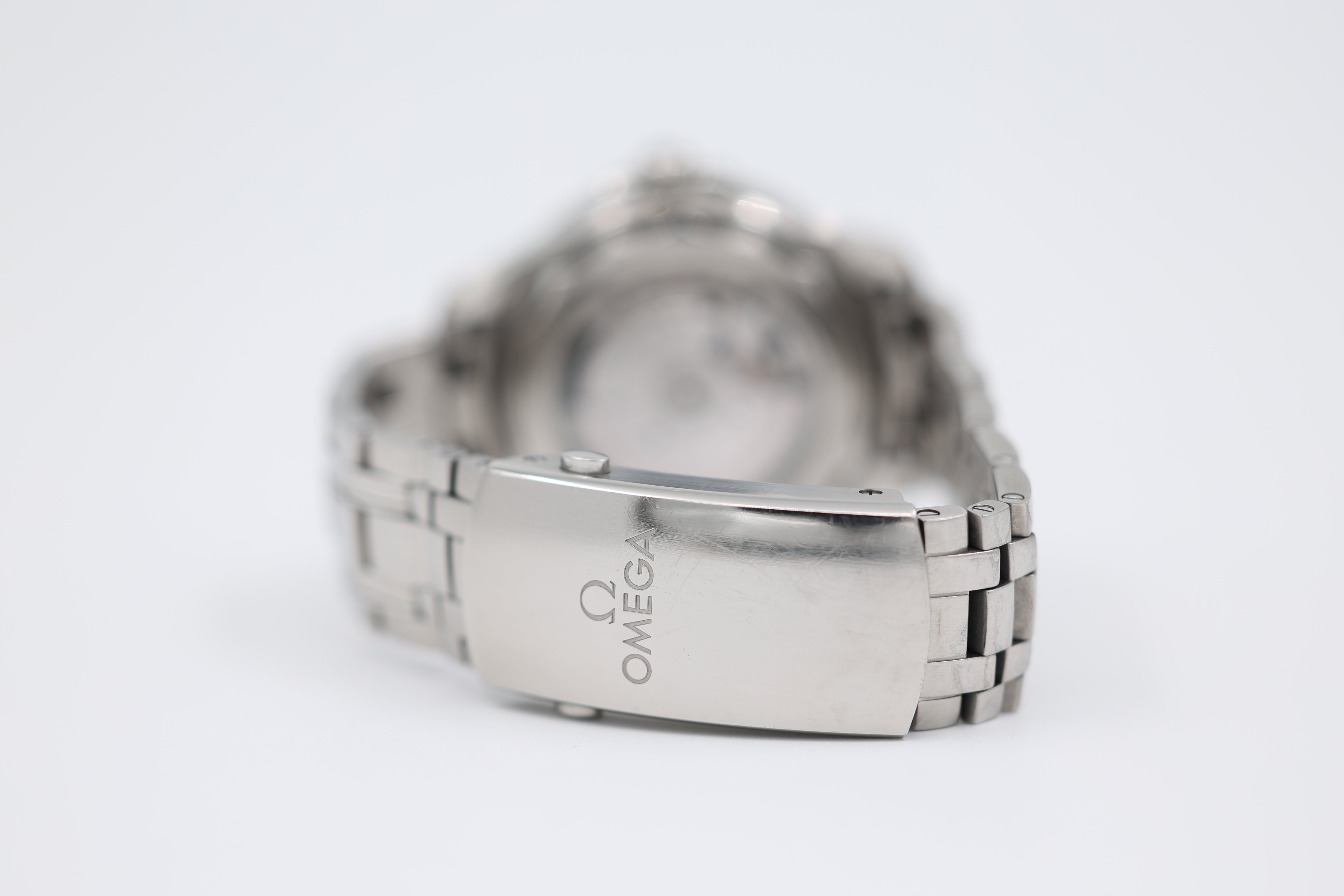 Omega - Seamaster Diver 300 - "Great White" - 210.30.42.20.04.001 - 2021