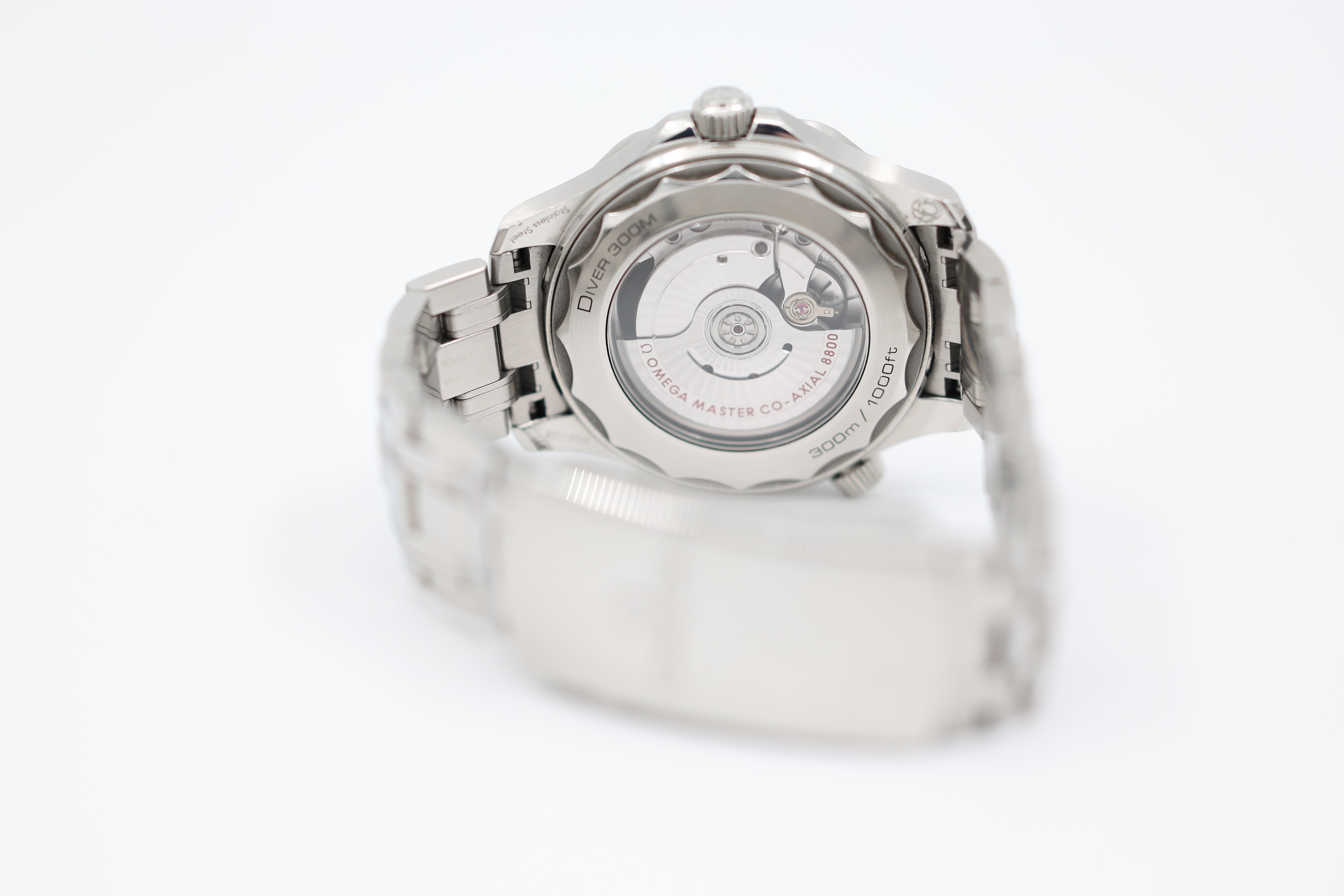 Omega - Seamaster Diver 300 - "Great White" - 210.30.42.20.04.001 - 2021