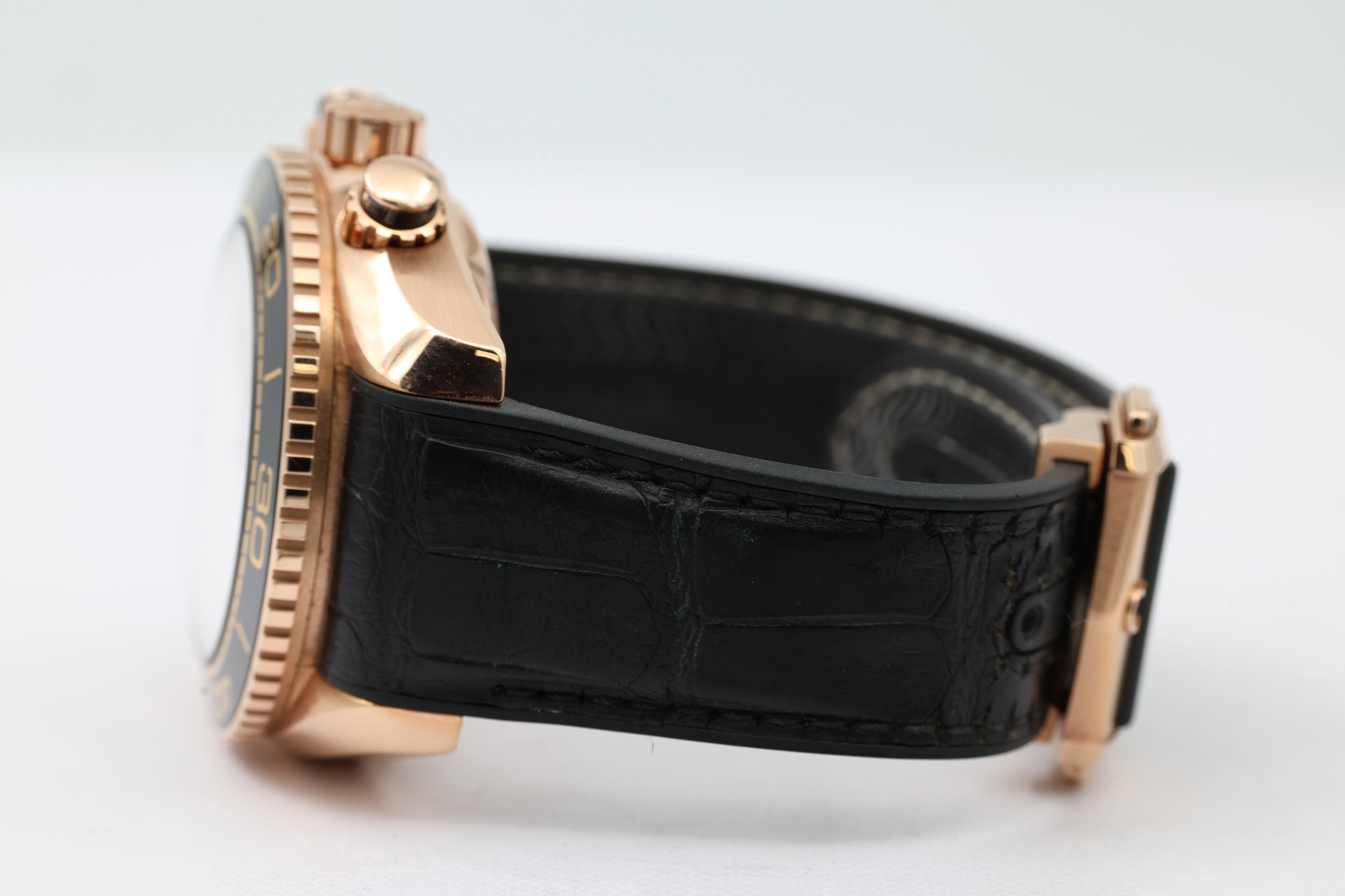 Omega - Seamaster Planet Ocean – Sedna gold – 215.63.46.51.01.001 – 2016