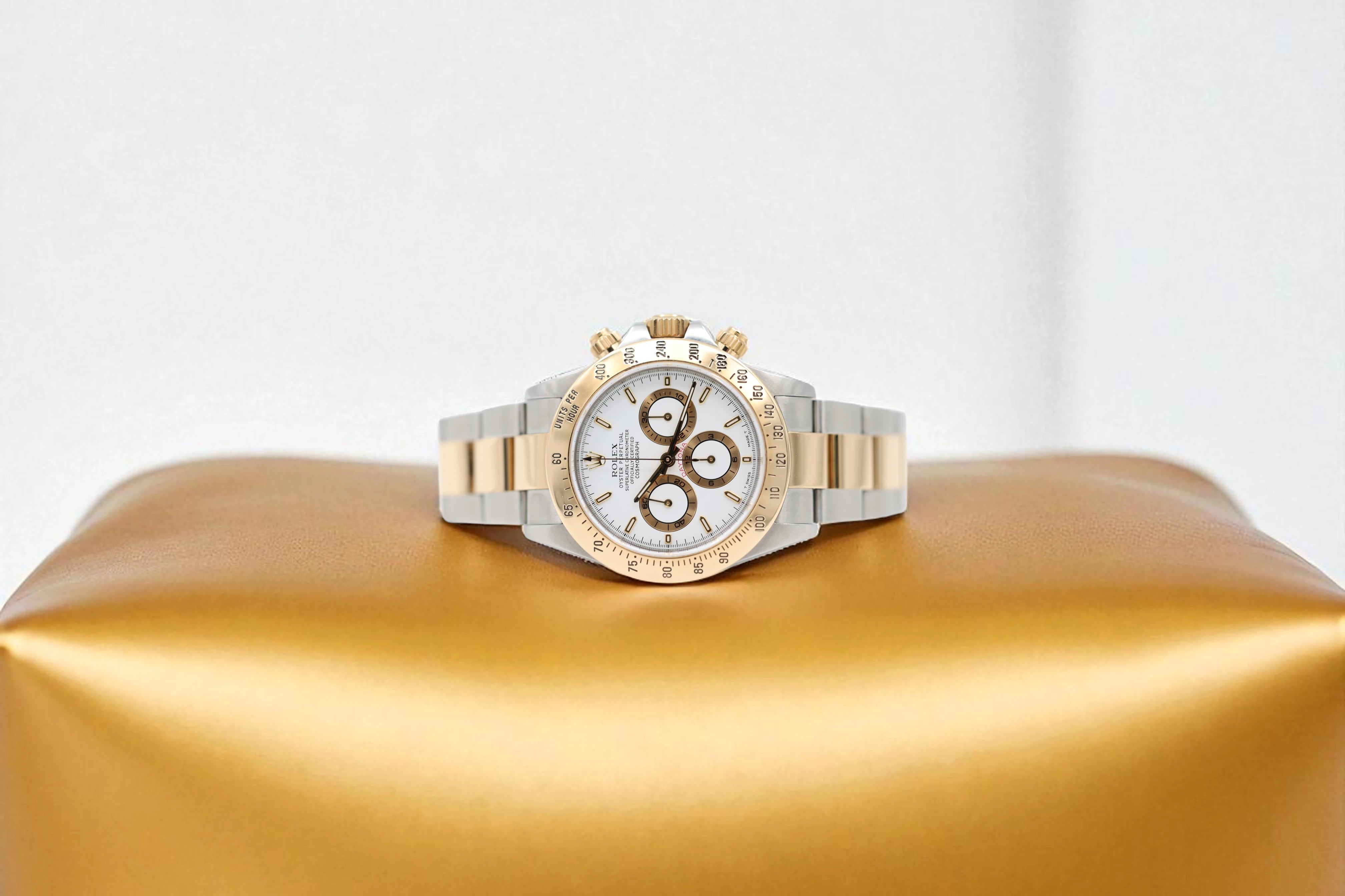 Rolex - Daytona - White Zenith Dial - 16523 - 1999