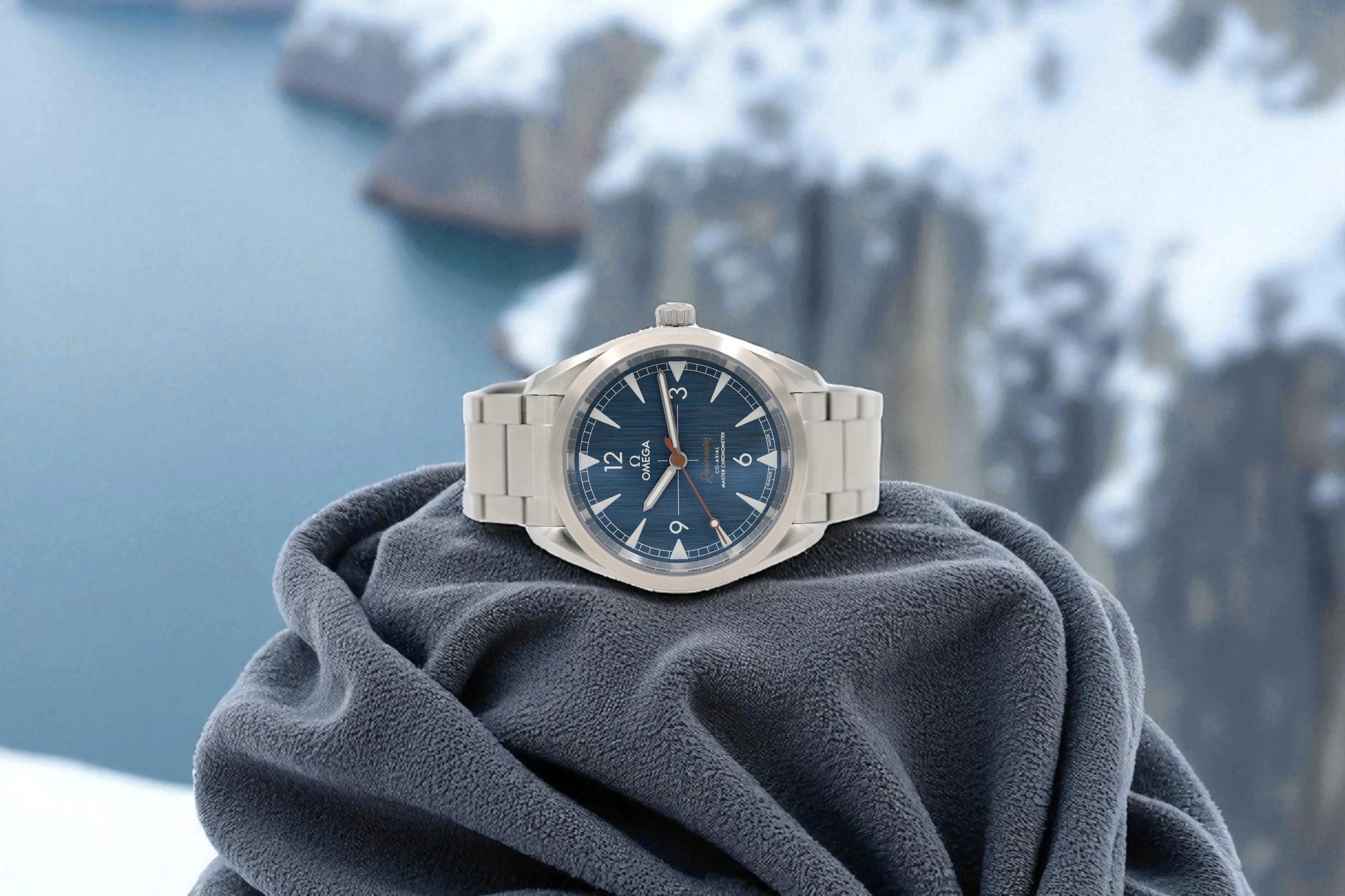 Omega - Seamaster Railmaster - Blue Dial - 220.10.40.20.03.001 - 2025