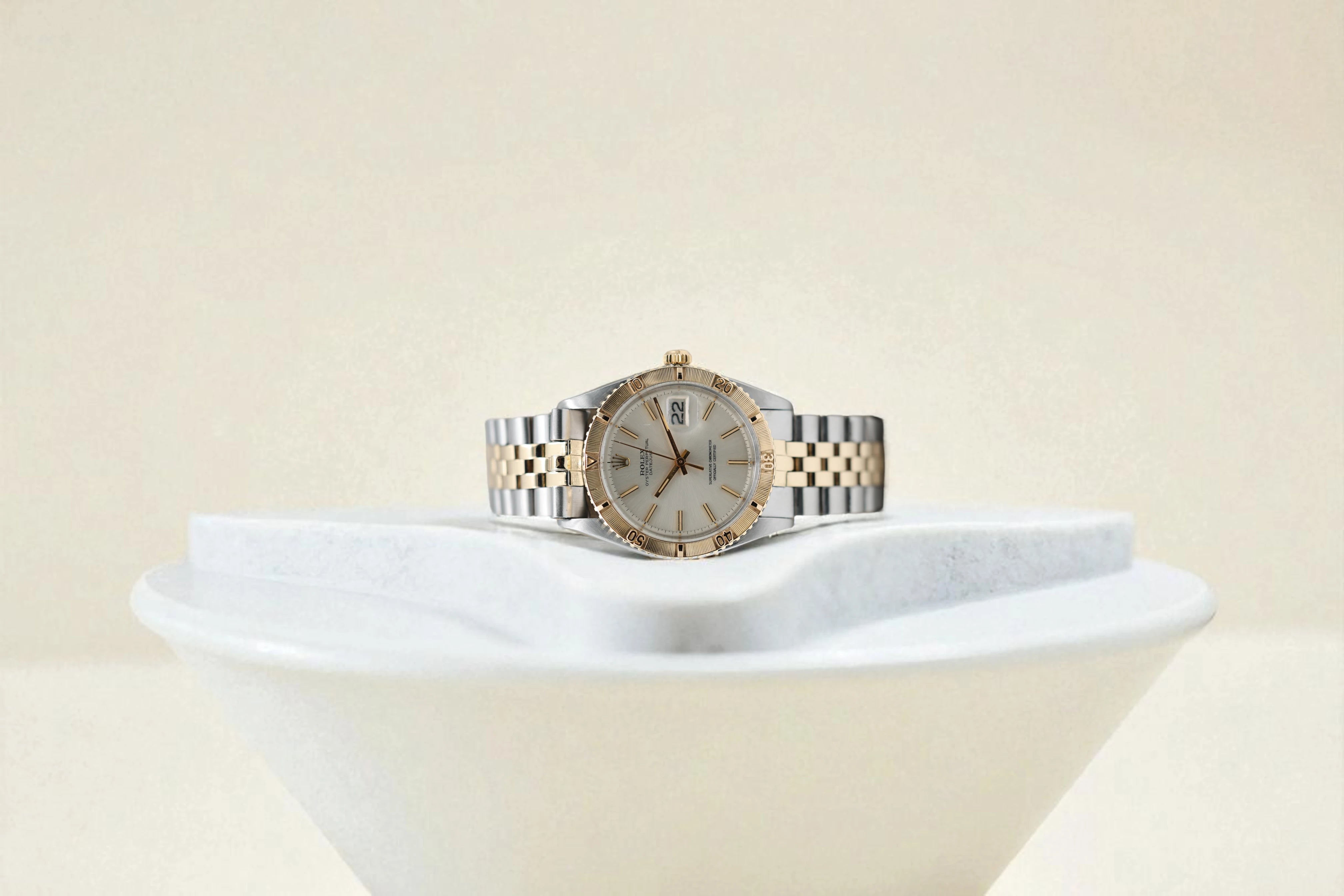 Rolex - Datejust - Turn-O-Graph Sunburst Silver Dial - 1625 - 1969