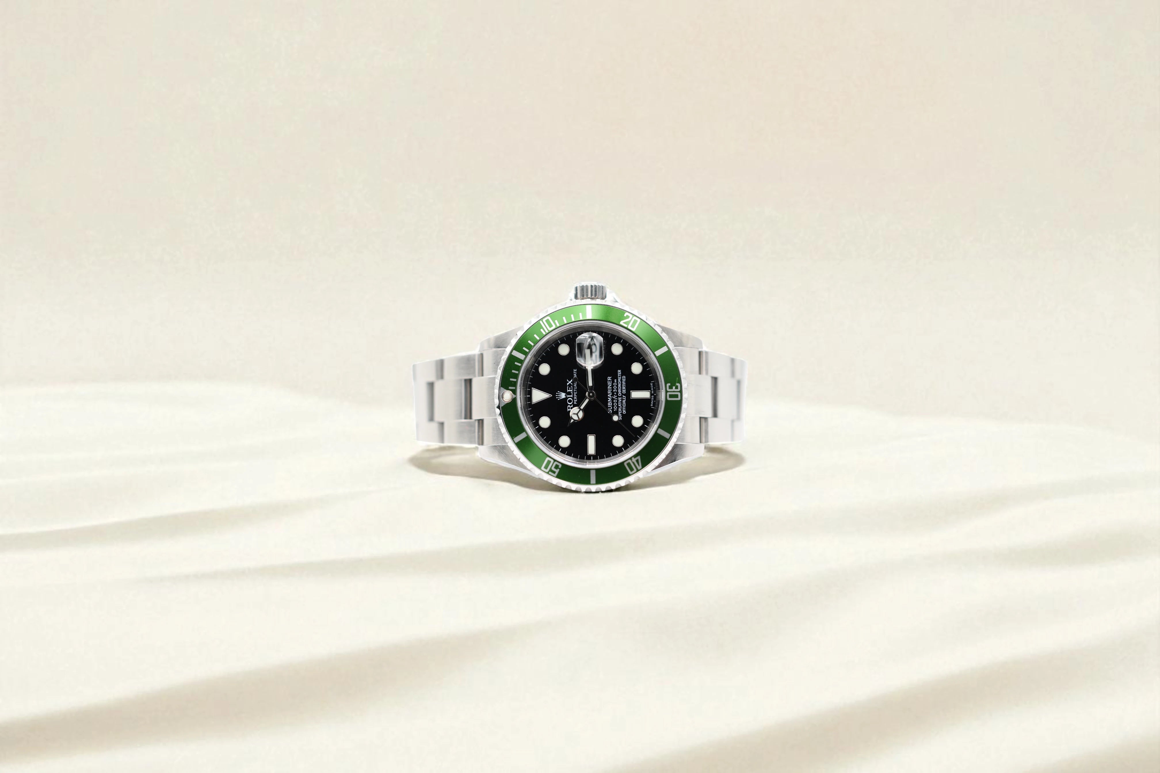 Rolex - Submariner Date - "Kermit" - 16610LV