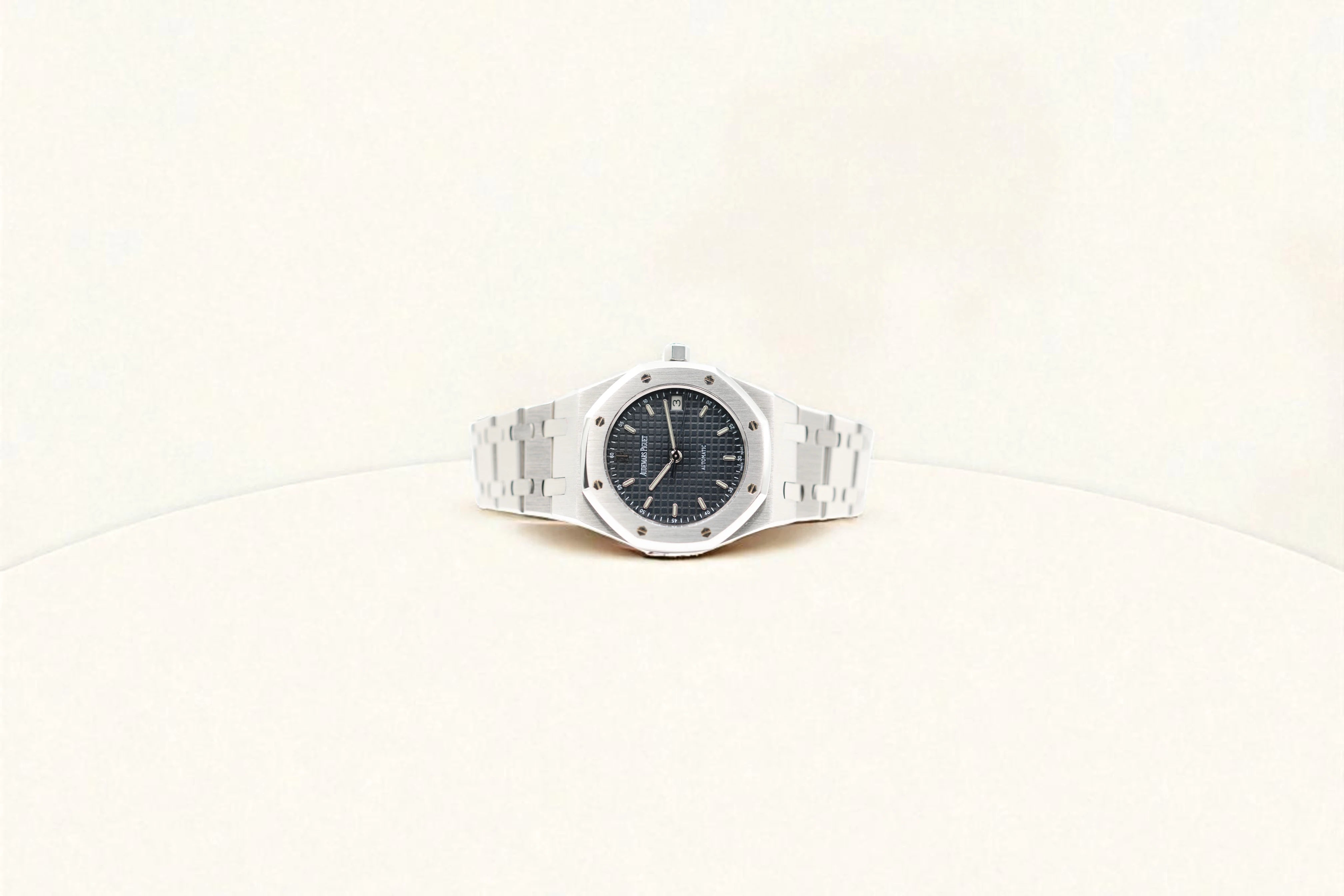 Audemars Piguet - Royal Oak - Blue Dial - 14790ST - 2001