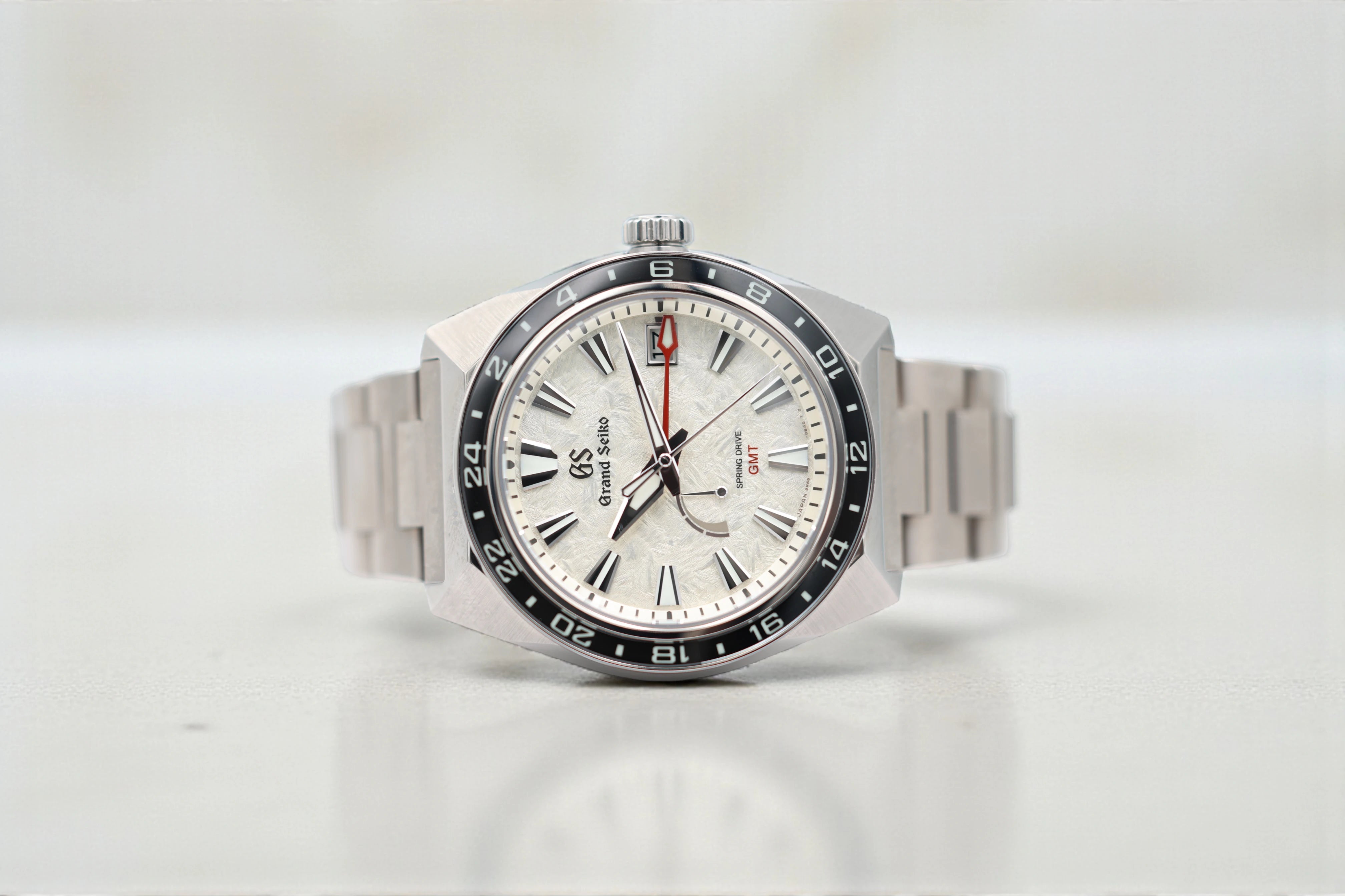Grand Seiko - Sport Collection - White Lion's Maine Dial - SBGE307G - 2025