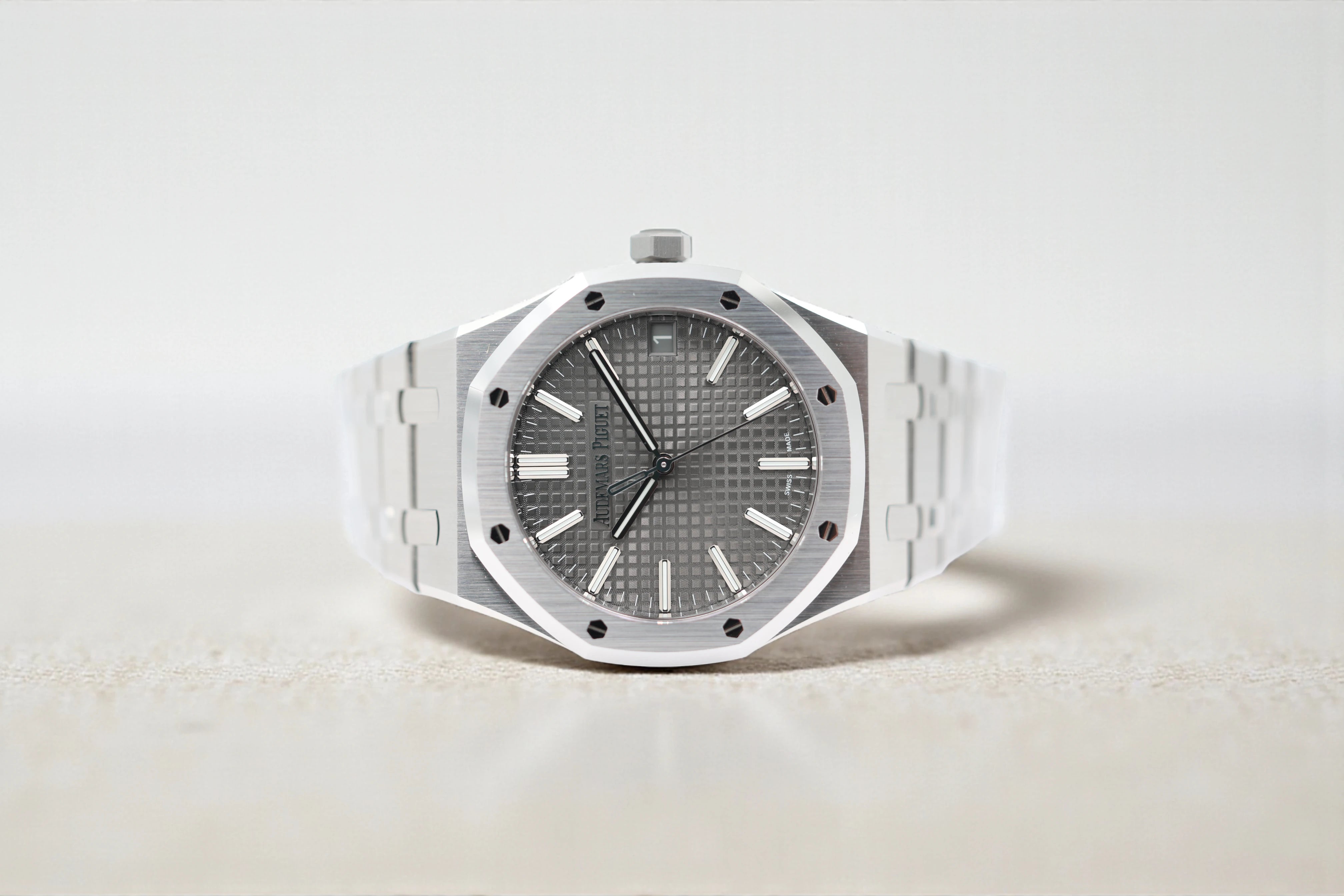 Audemars Piguet - Royal Oak - Grey Slate Dial - 15510ST