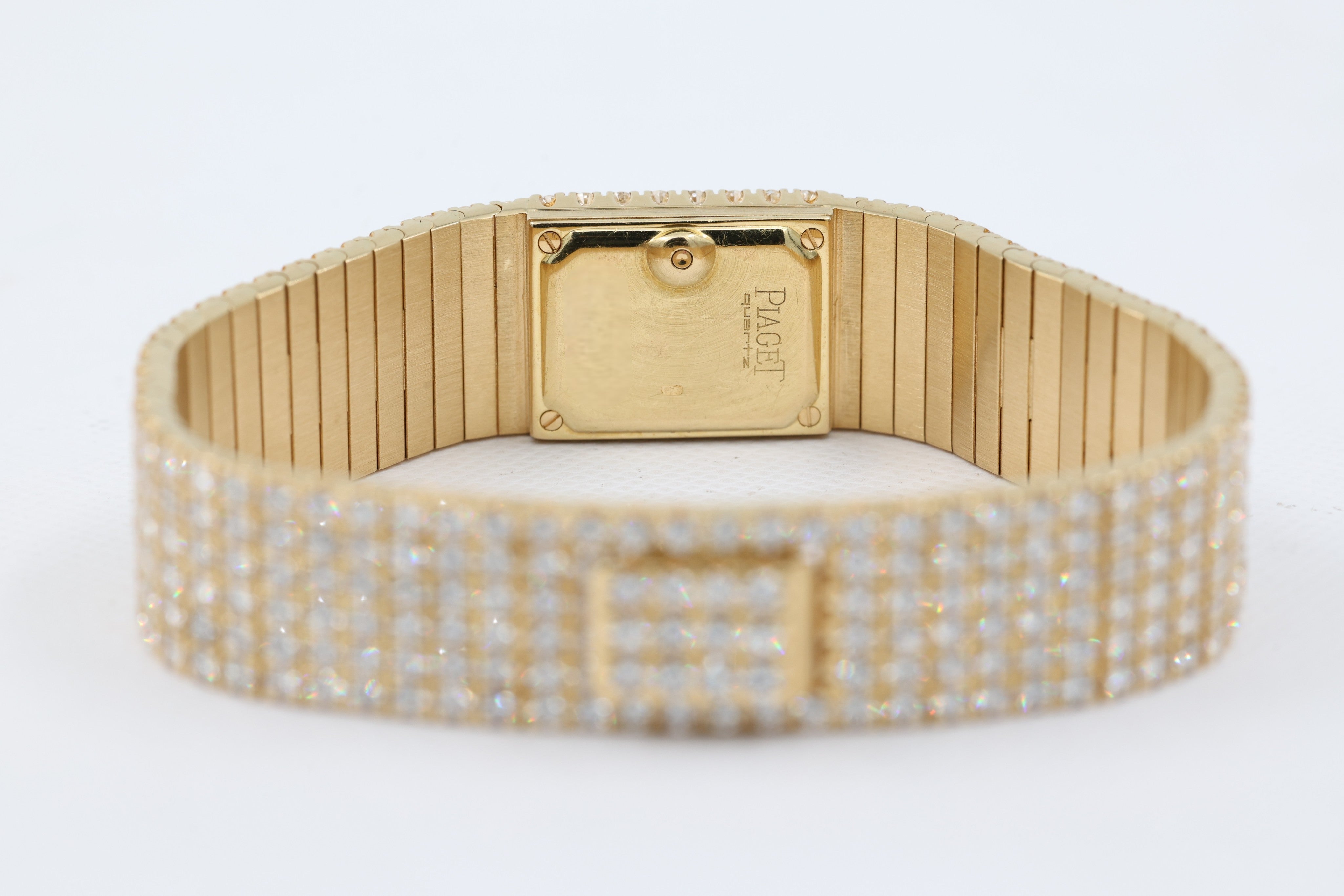 Piaget - Polo - Pave Diamond Dial - 15201 C626 - 1995