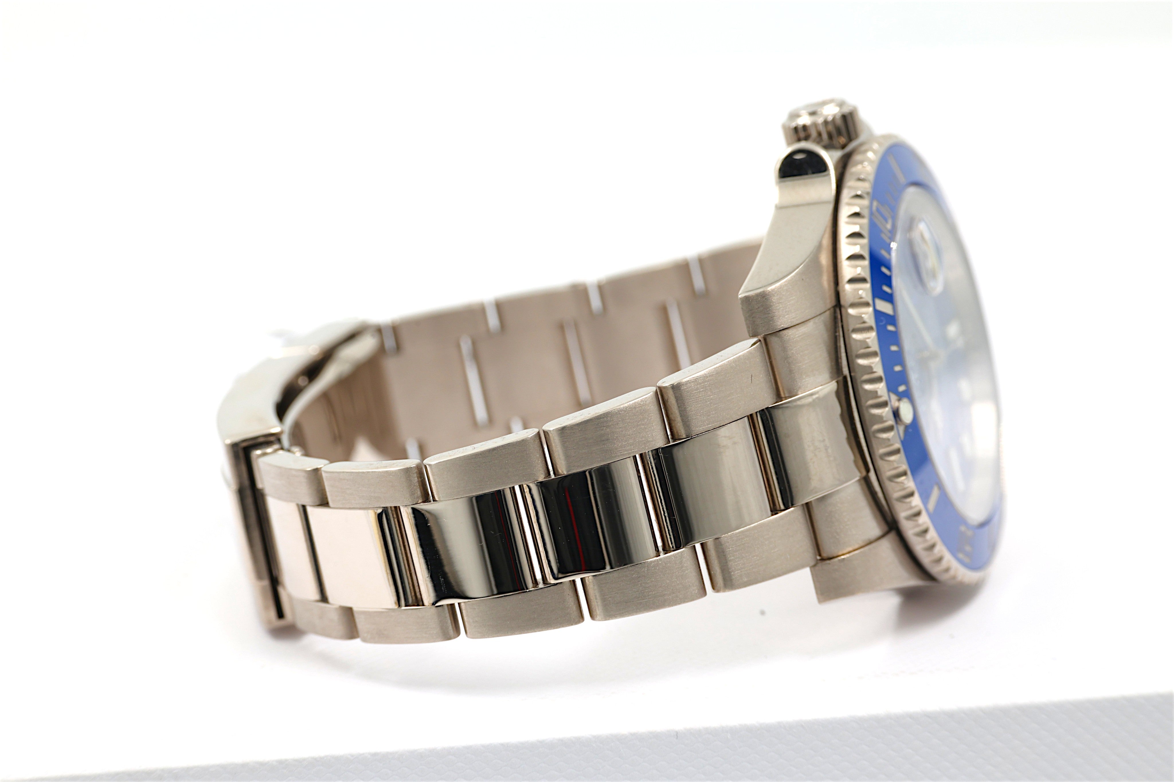 Rolex - Submariner Date - "Smurf" - 116619LB - 2014