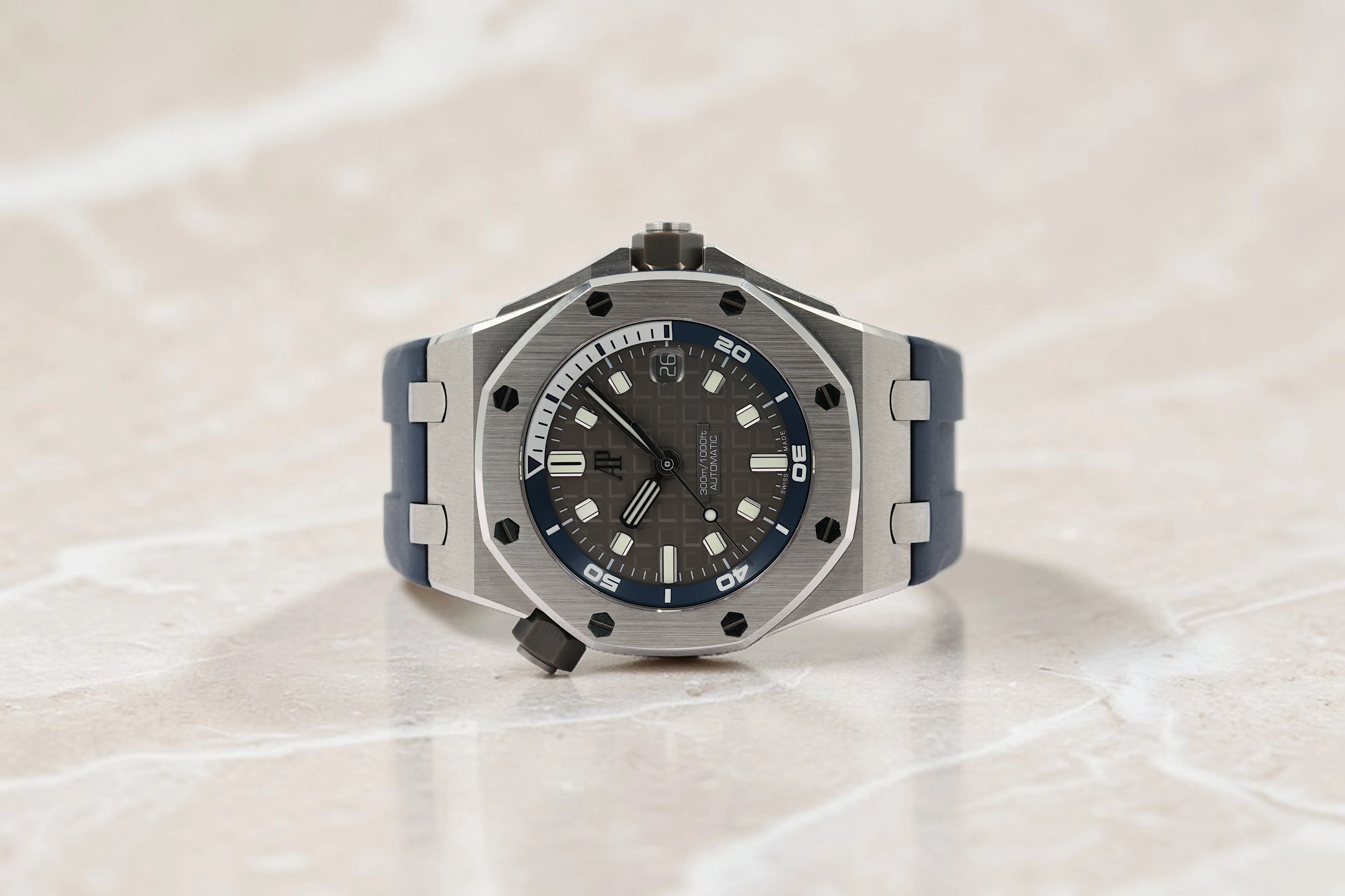 Audemars Piguet - Royal Oak Offshore Diver - Grey Dial - 15720ST - 2025